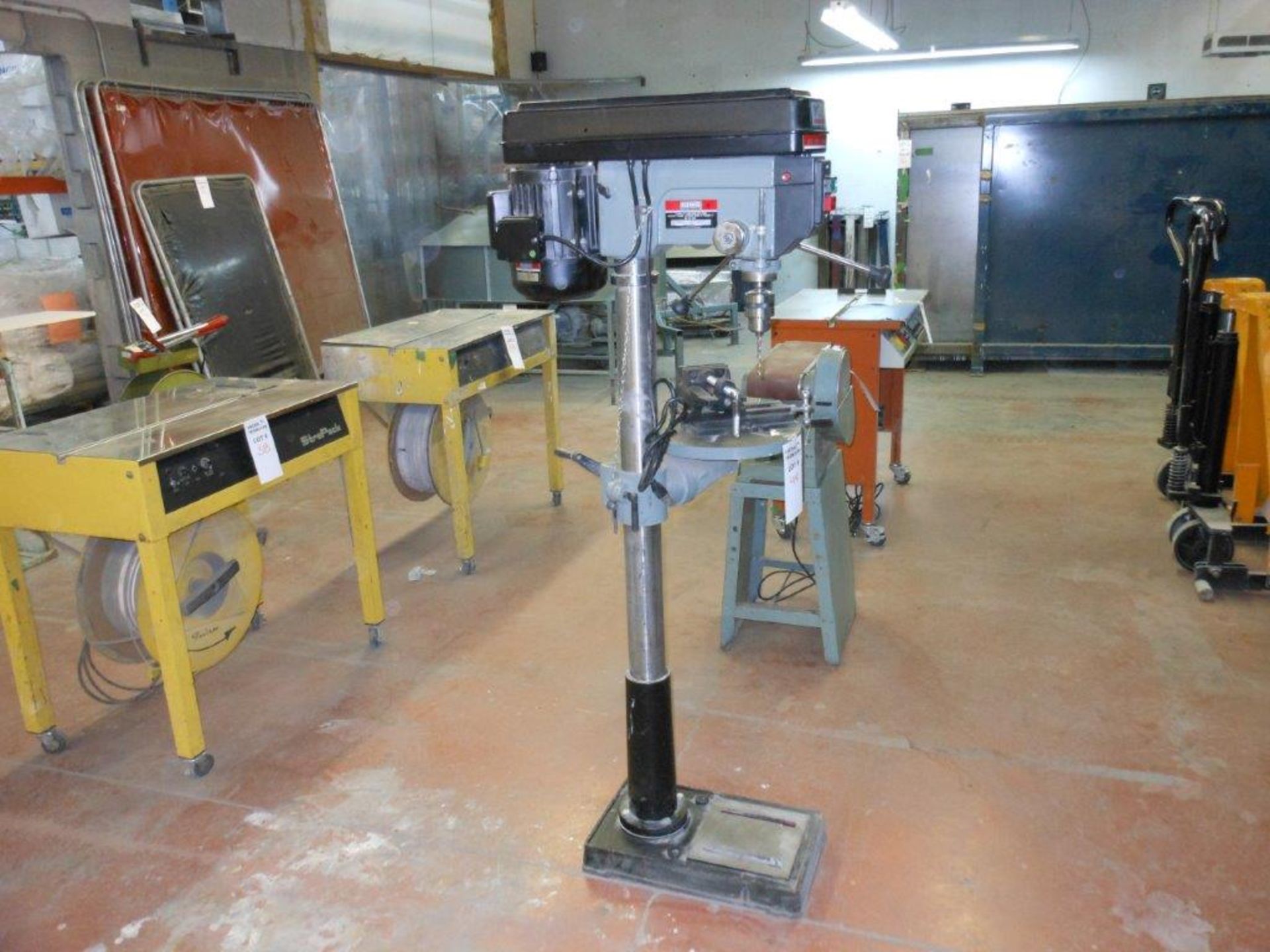 KING 17'' PESESTAL DRILL PRESS, MOD: KC118FC, 5/8'' CHUCK, 16-SPEED - Image 2 of 2