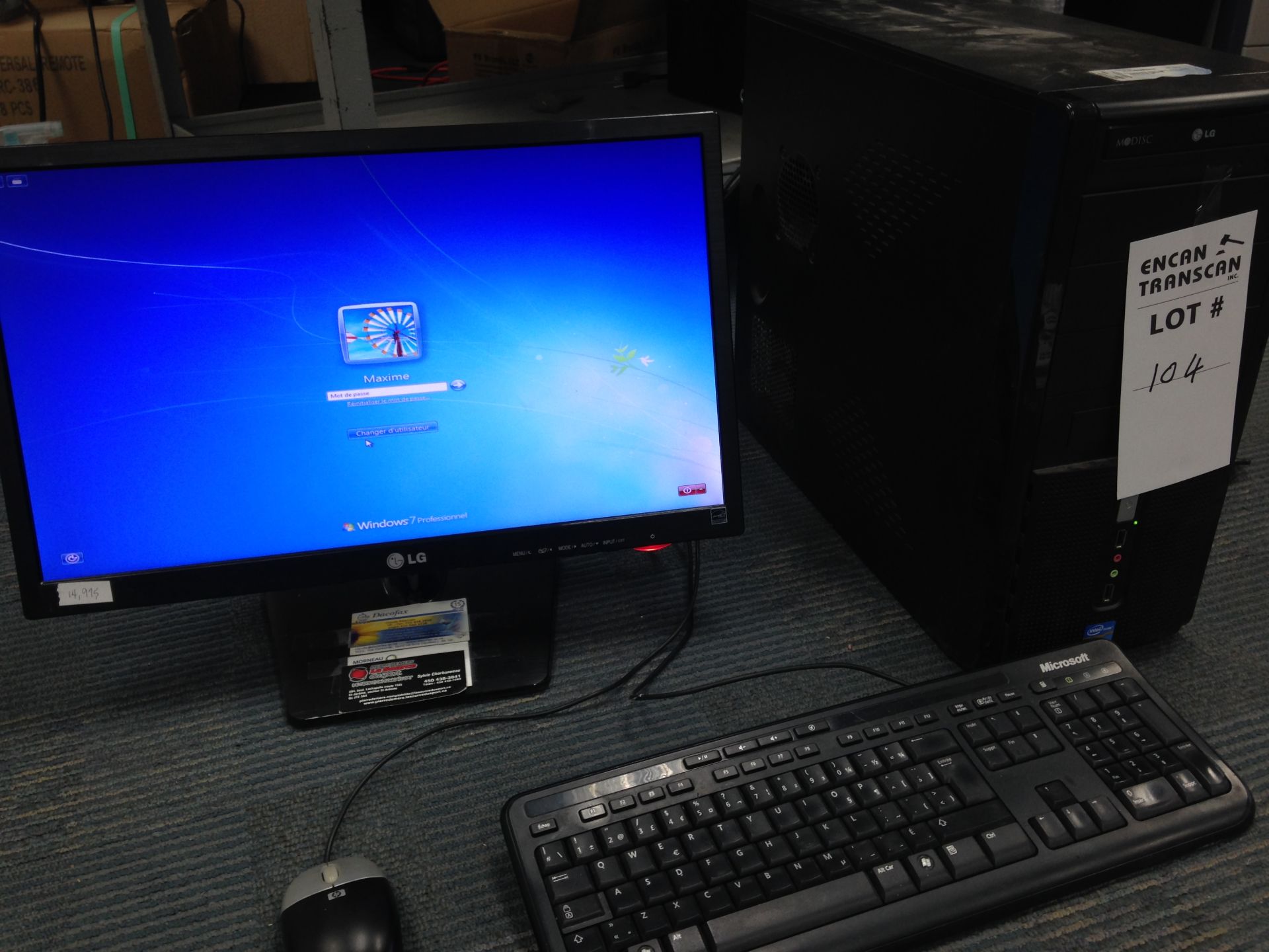 INTEL INSIDE CORE I3 WITH SCREEN KEYBOARD MOUSE