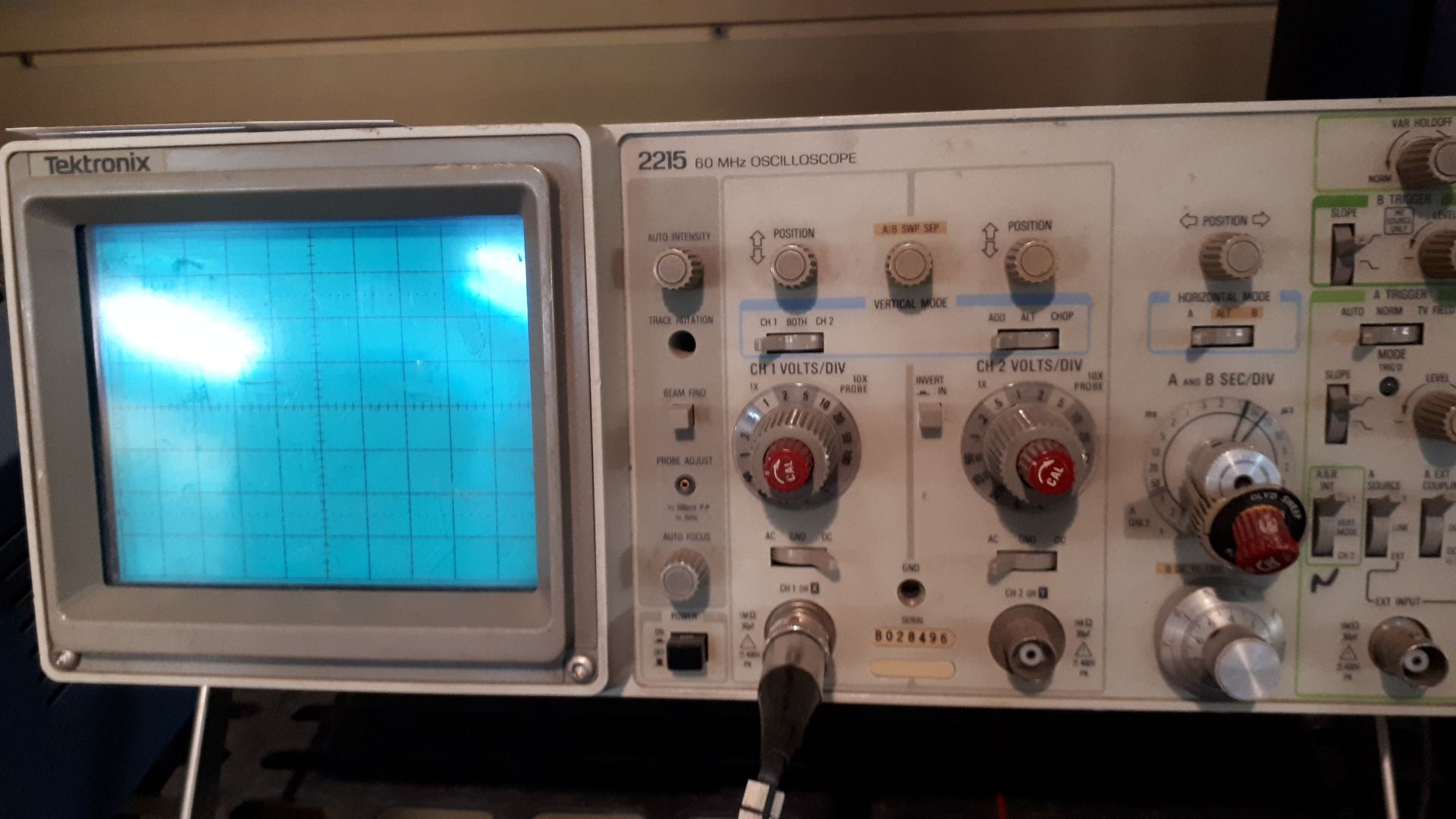 TEKTRONIX OSCILLOSCOPE, mod: 2215 - Bild 2 aus 2