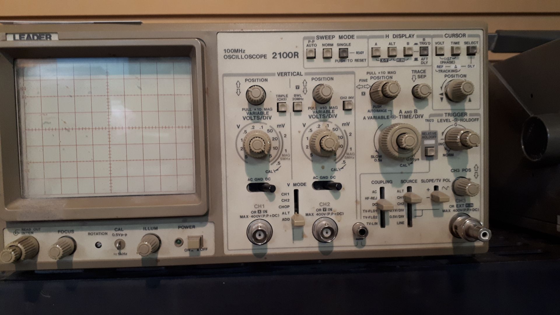 LEADER OSCILLOSCOPE, mod: 2100R - Image 3 of 3