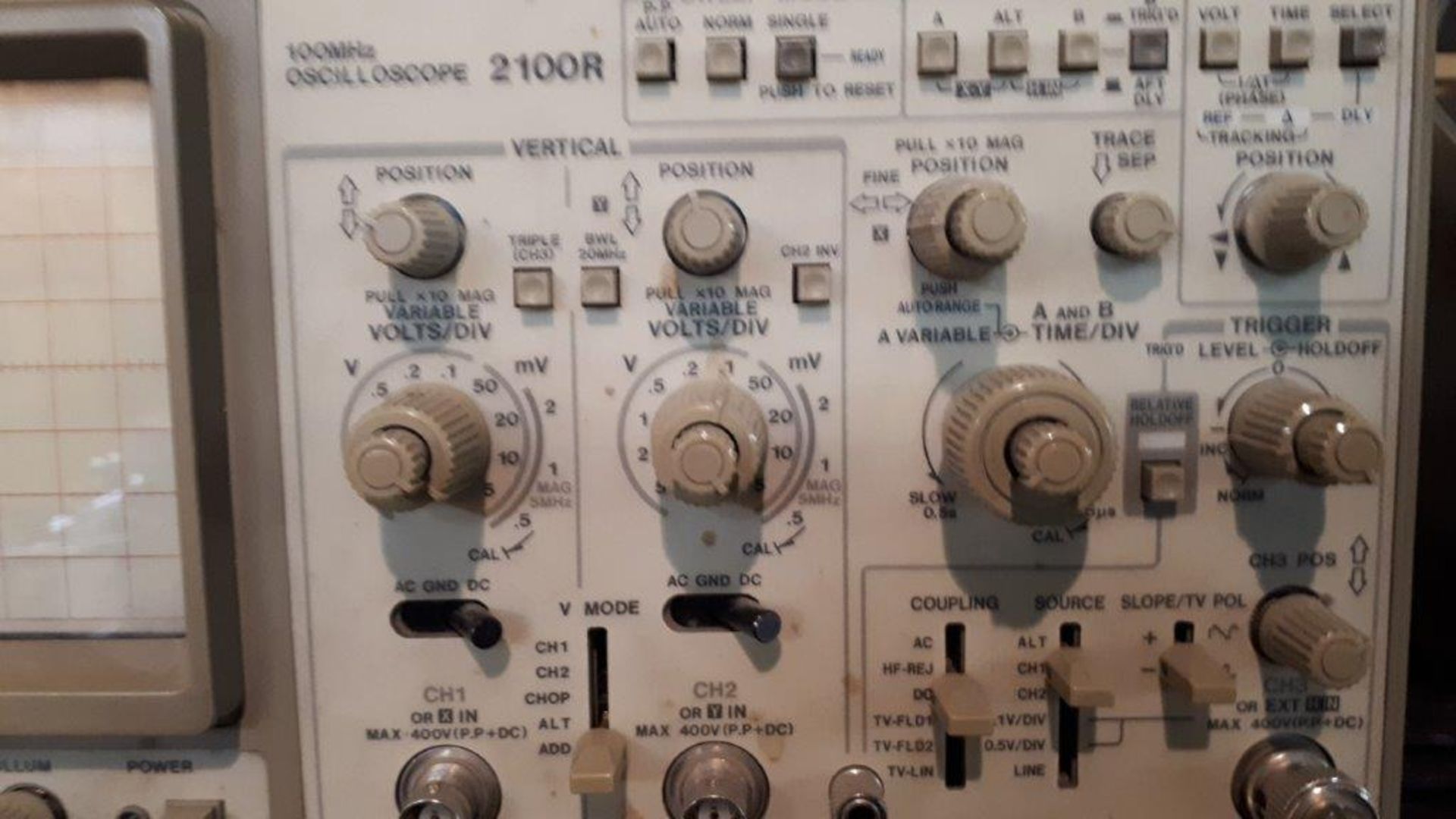 LEADER OSCILLOSCOPE, mod: 2100R - Image 2 of 3