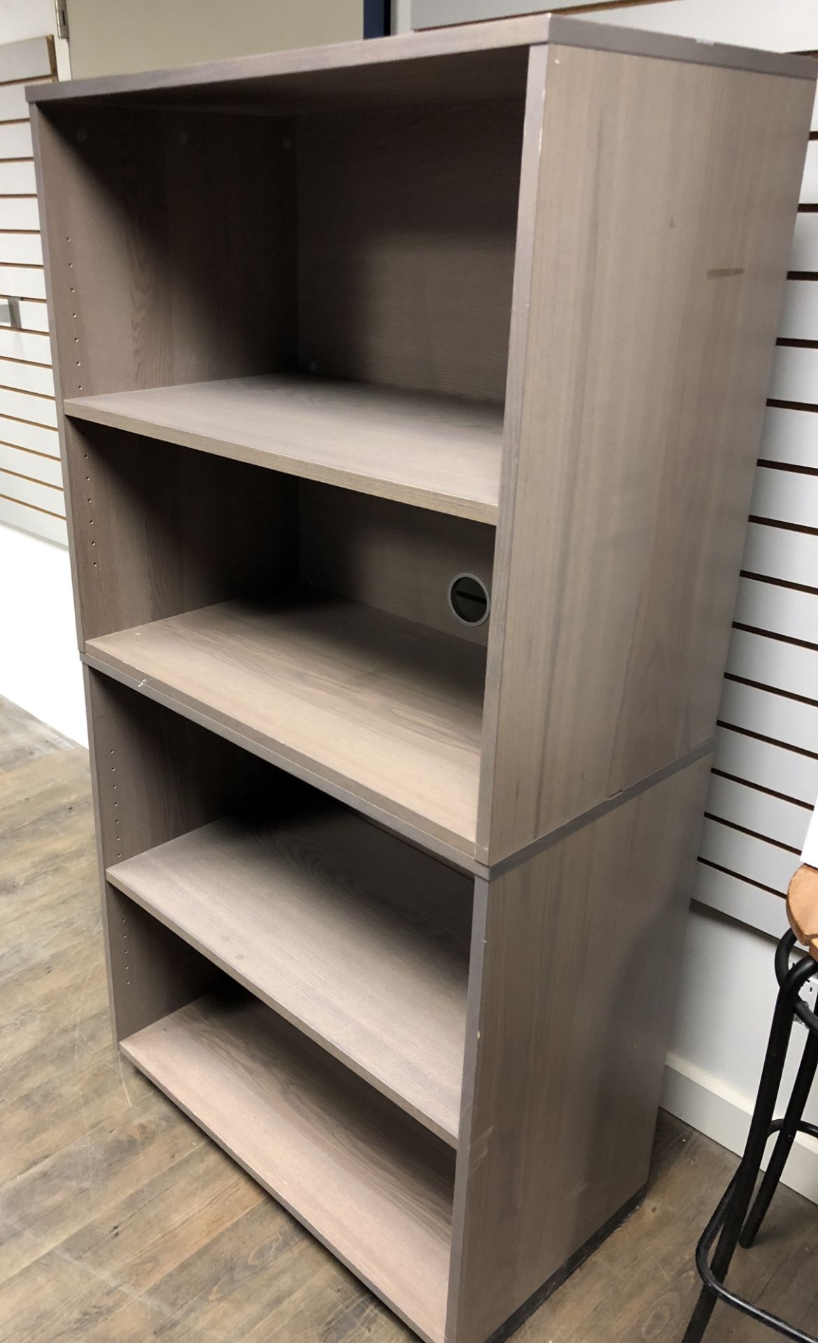 BEAUTIFUL GREY WOOD SHELF UNIT - Image 2 of 3