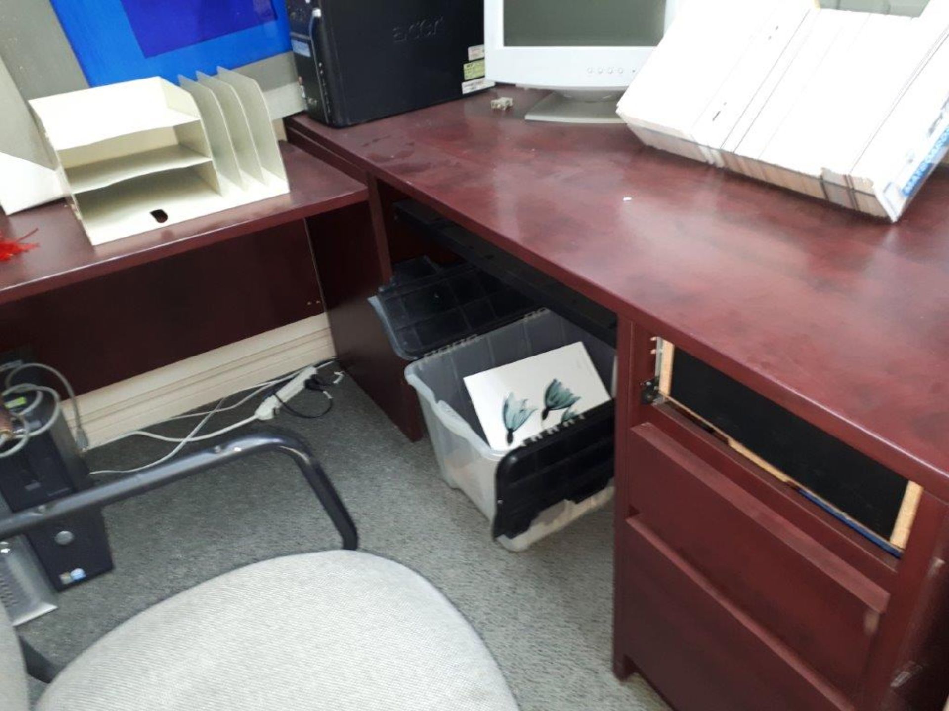 3-DRAWER DESK - Image 2 of 2