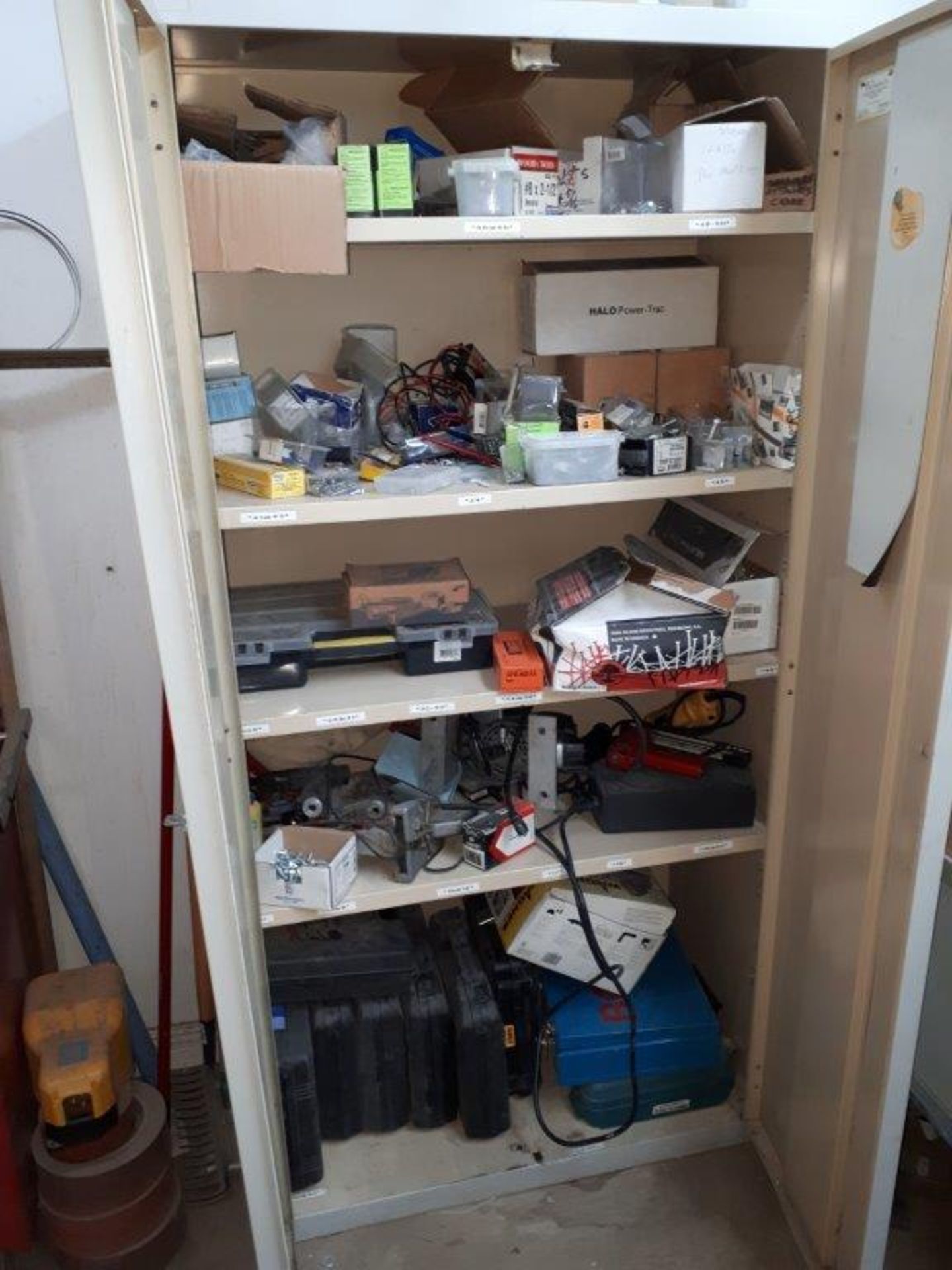 LOT: 2-DOOR CABINET, c/w CONTENTS - Image 2 of 3