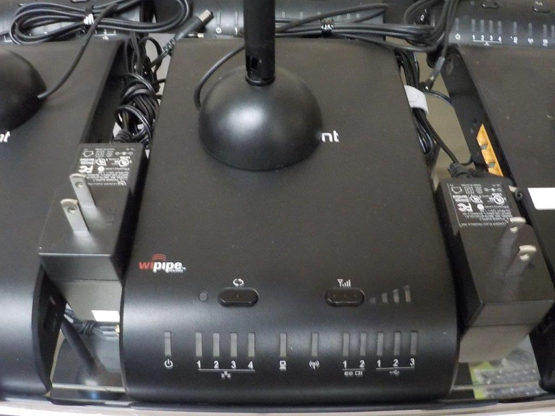 CRADLEPOINT MBR1200 ROUTER - Image 2 of 3