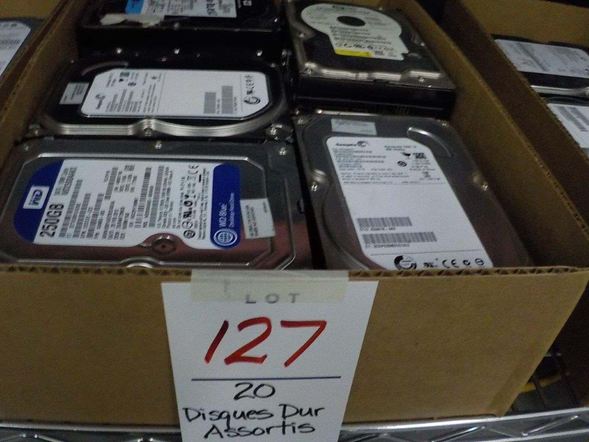 DISQUES DUR ASSORTIS