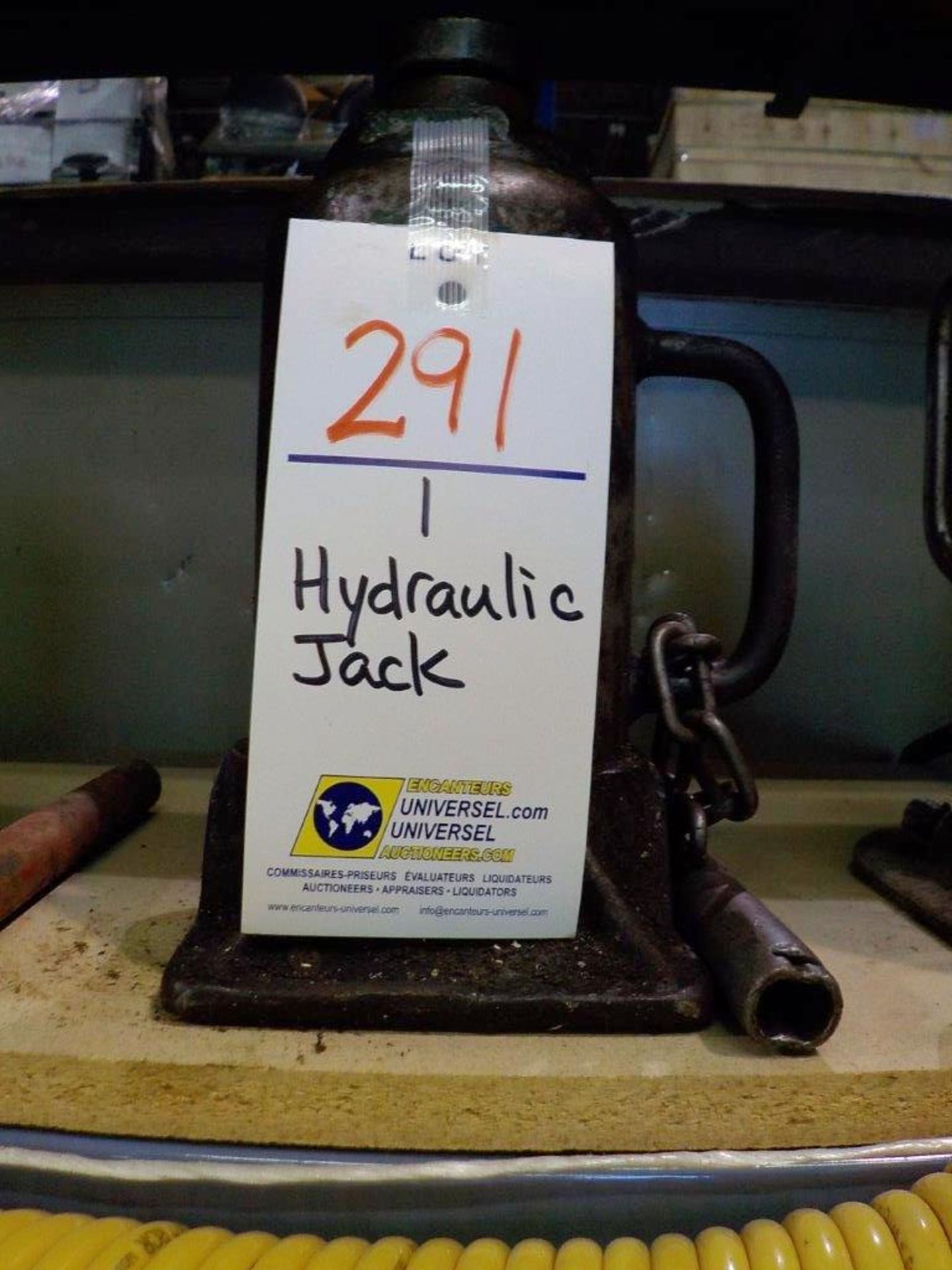 HYDRAULIC JACK