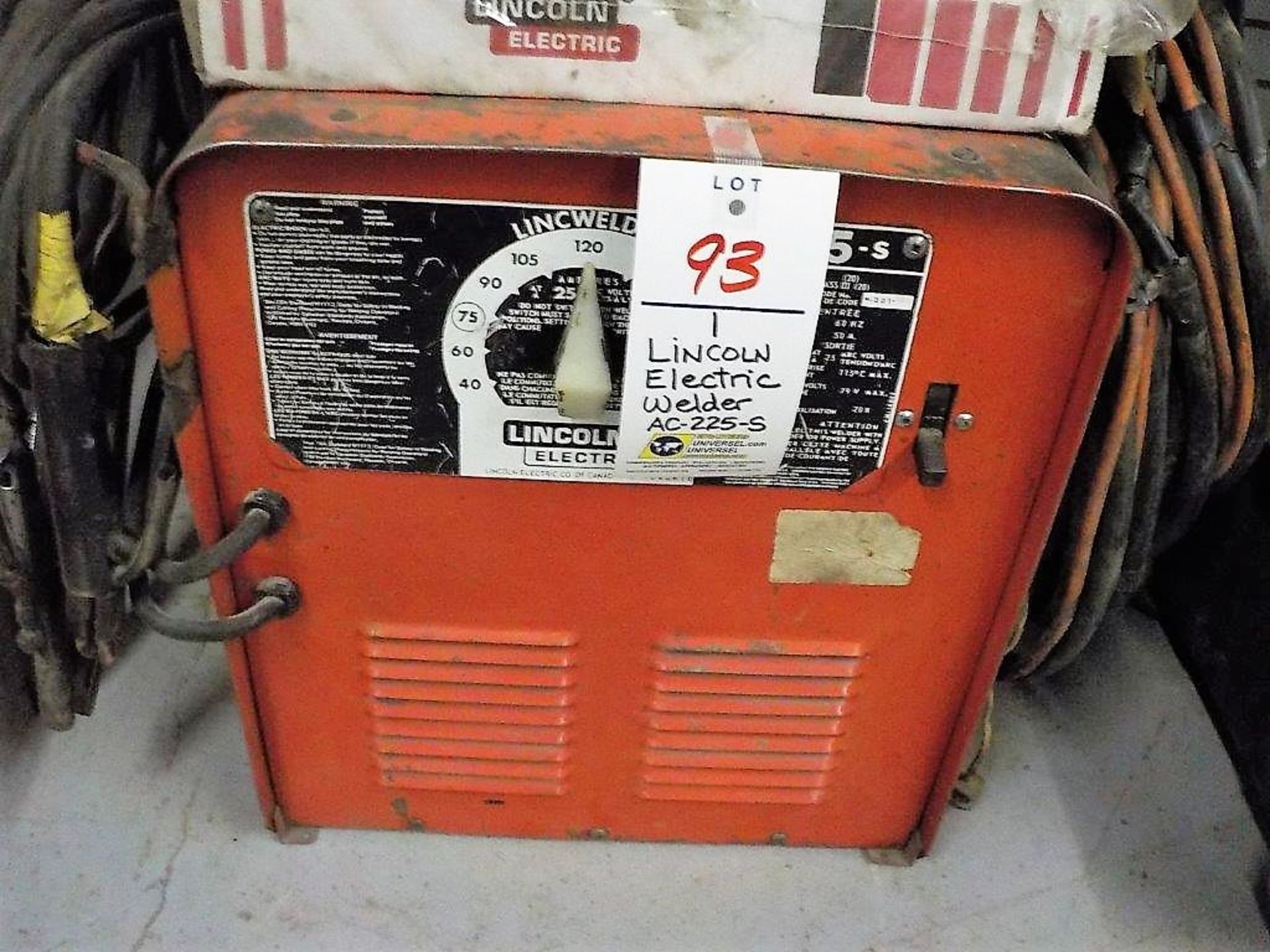 LINCOLN ELECTRIC WELDER AC-225-S