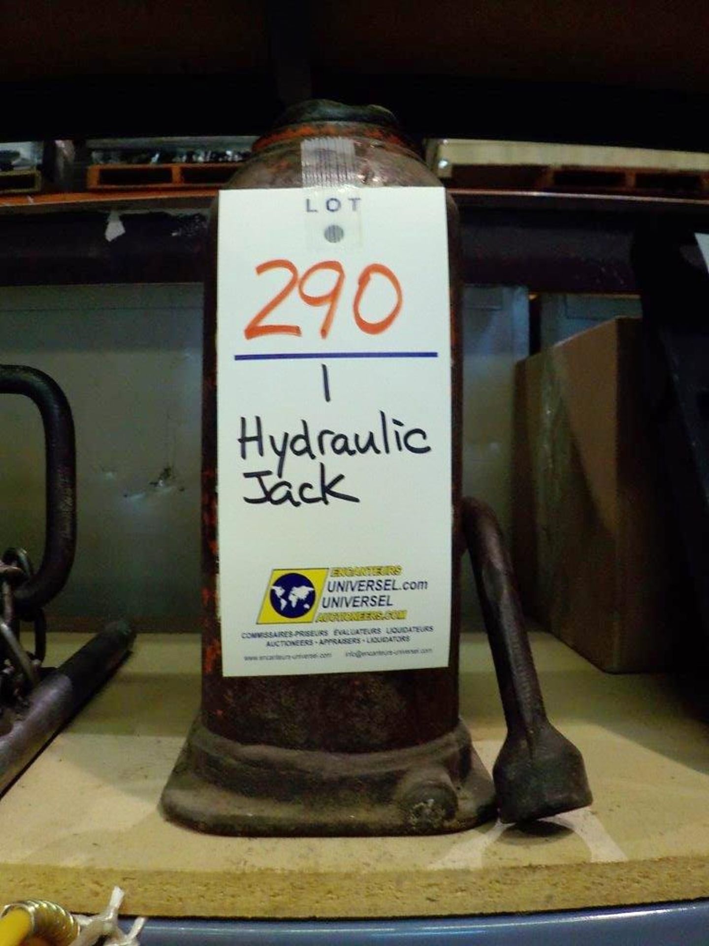 HYDRAULIC JACK