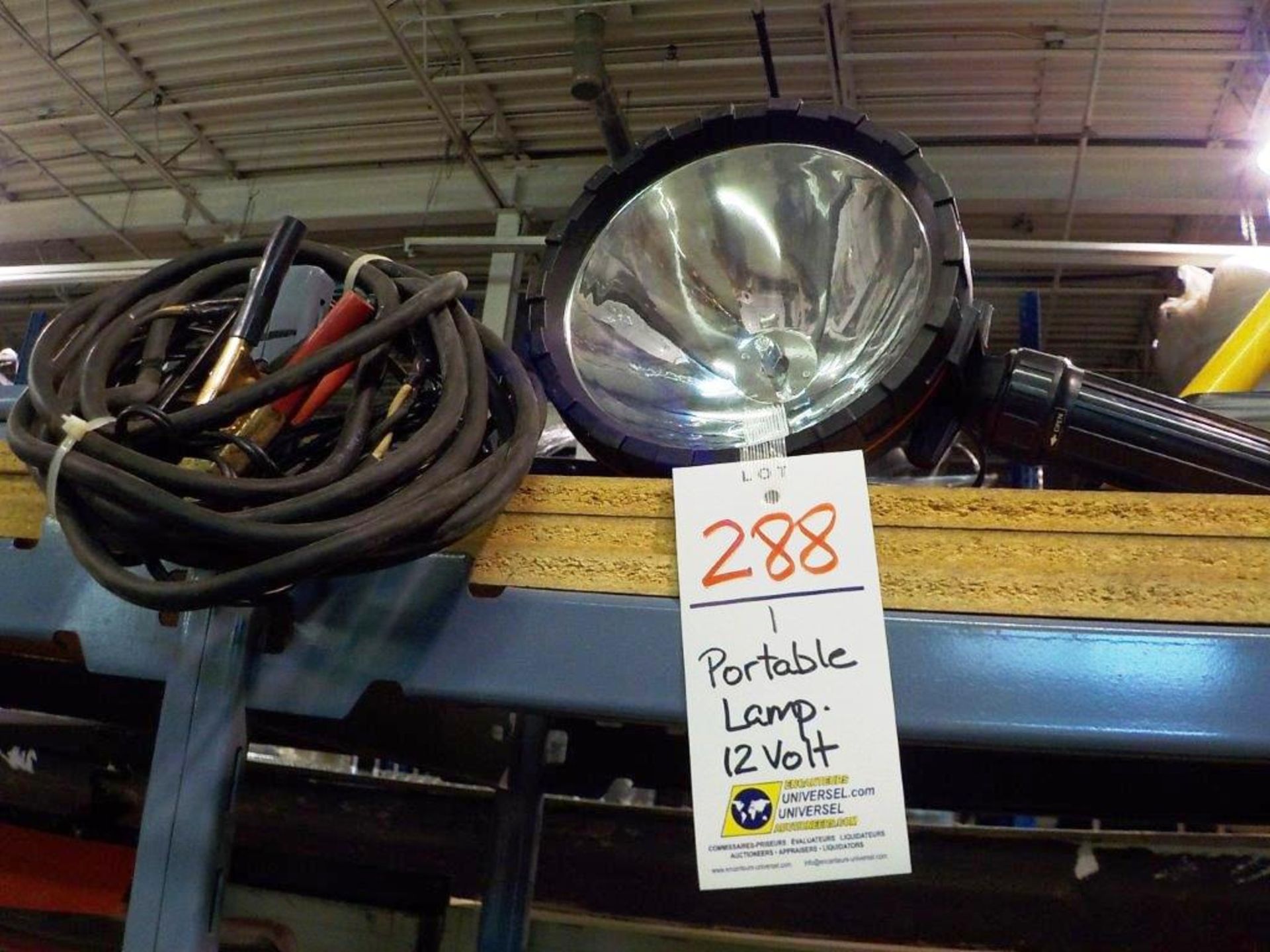 PORTABLE LAMP 12 VOLT