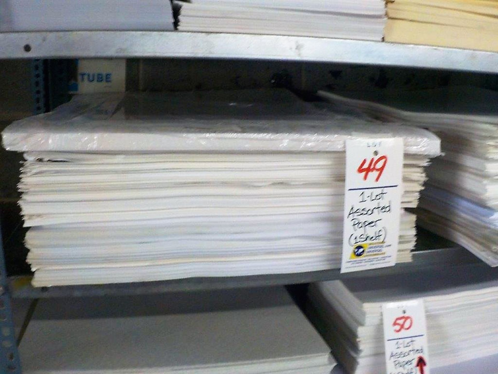 LOT: Assorted Paper ( 1 shelf )