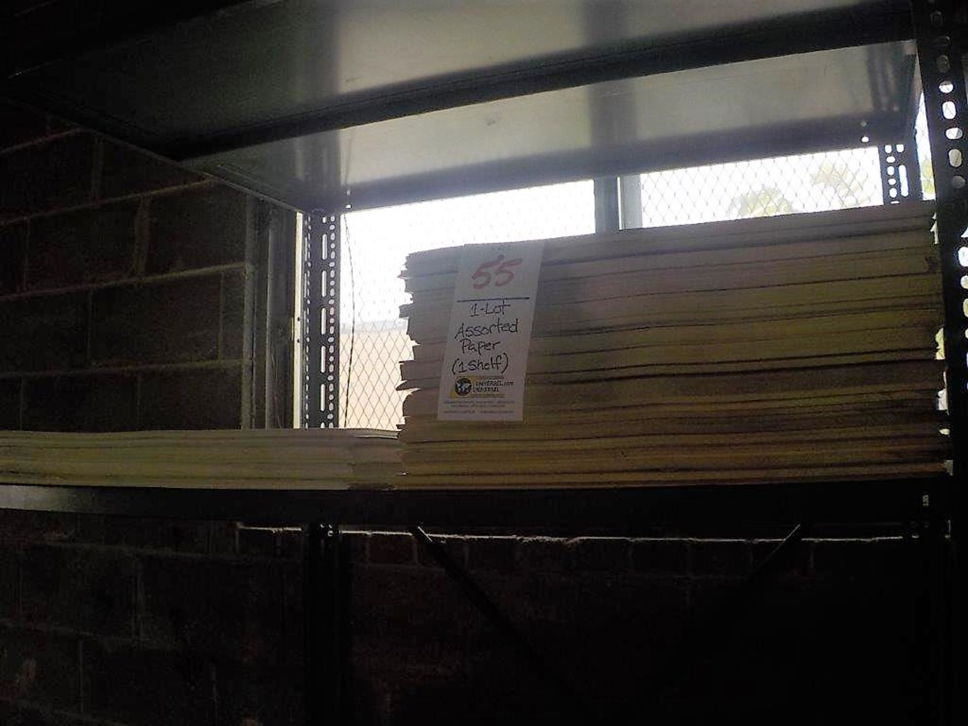 LOT: Assorted Paper ( 1 shelf )