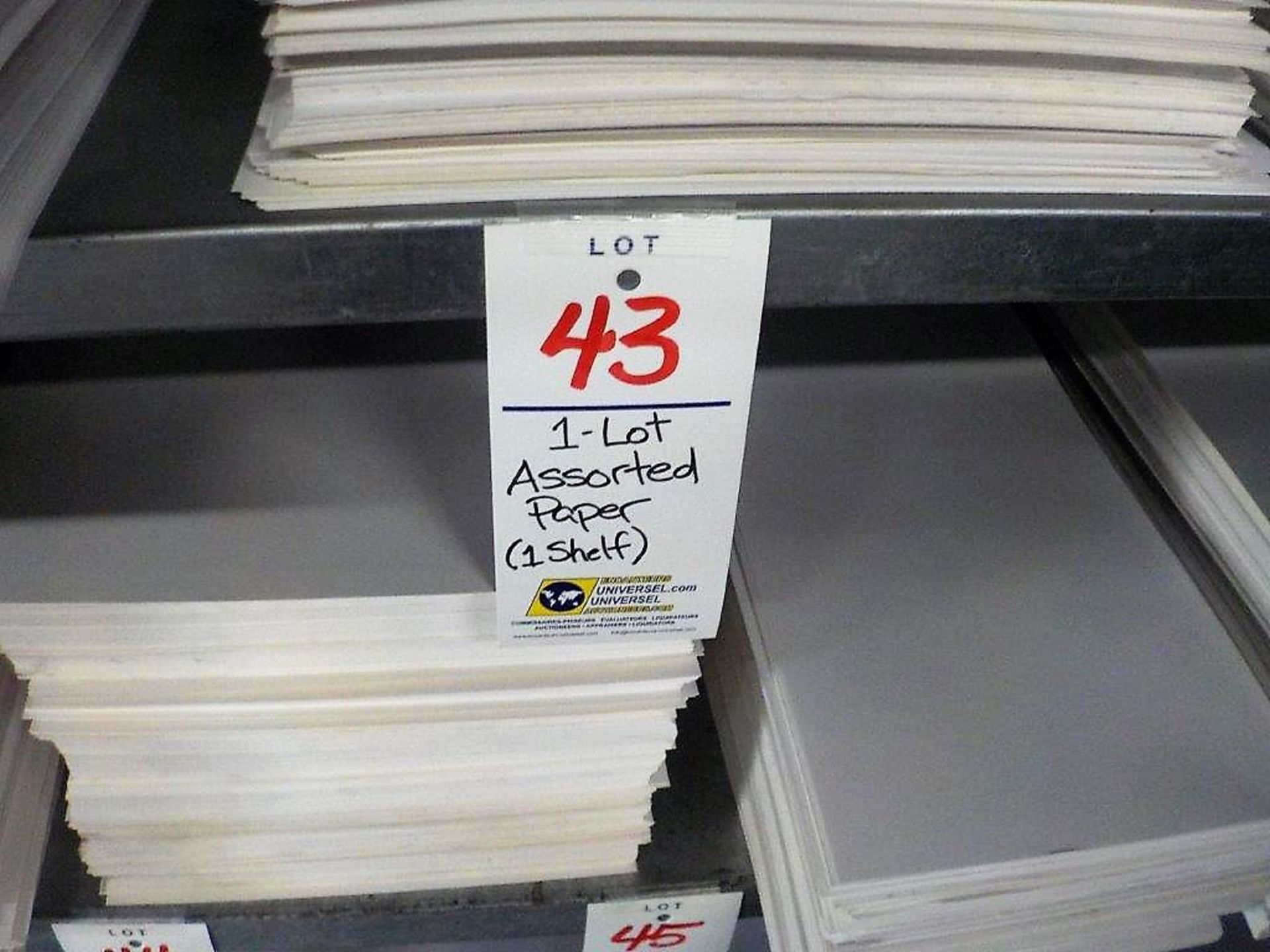 LOT: Assorted Paper ( 1 shelf )