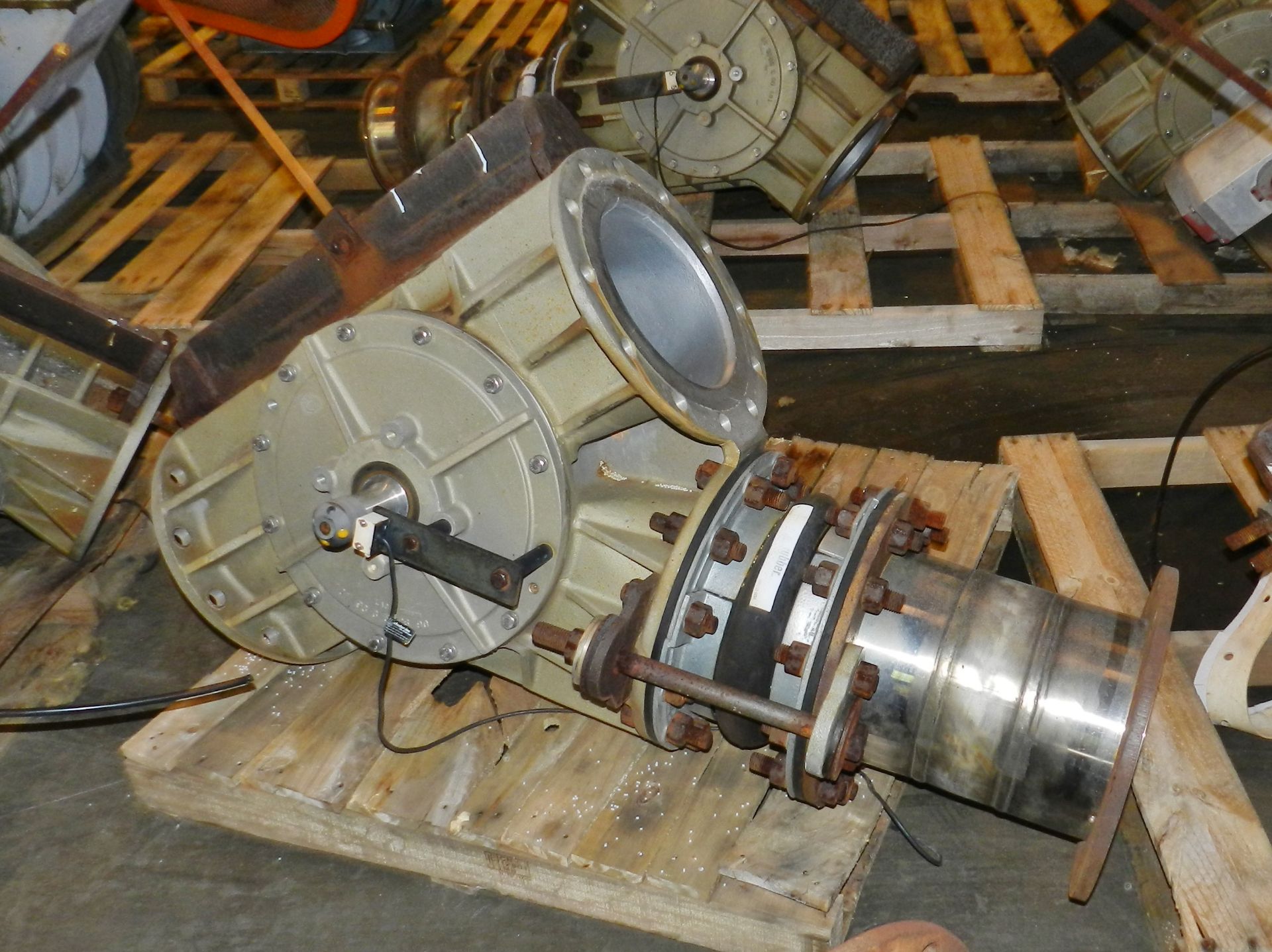 FL Smidth 10"" Diverter/Converger Y Valve - Image 5 of 13