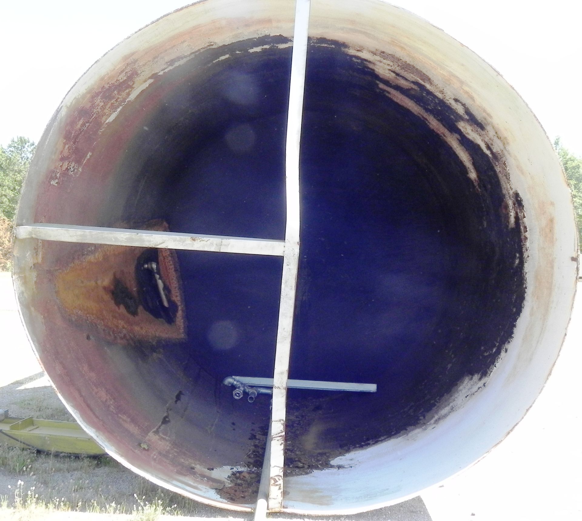 5,500 Gallon Cone Bottom Tank with Valve - Image 2 of 8