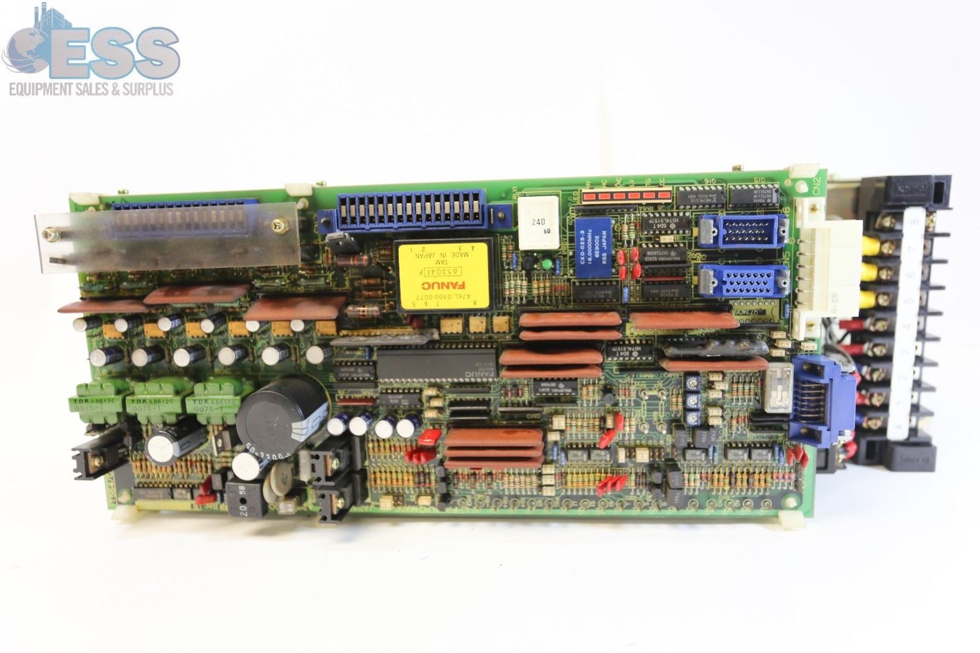 FANUC A06B-6050-H304 SERVO DRIVE UNIT W/ A20B-1000-0560/10E SERVO ANALOG BOARD - Image 2 of 3