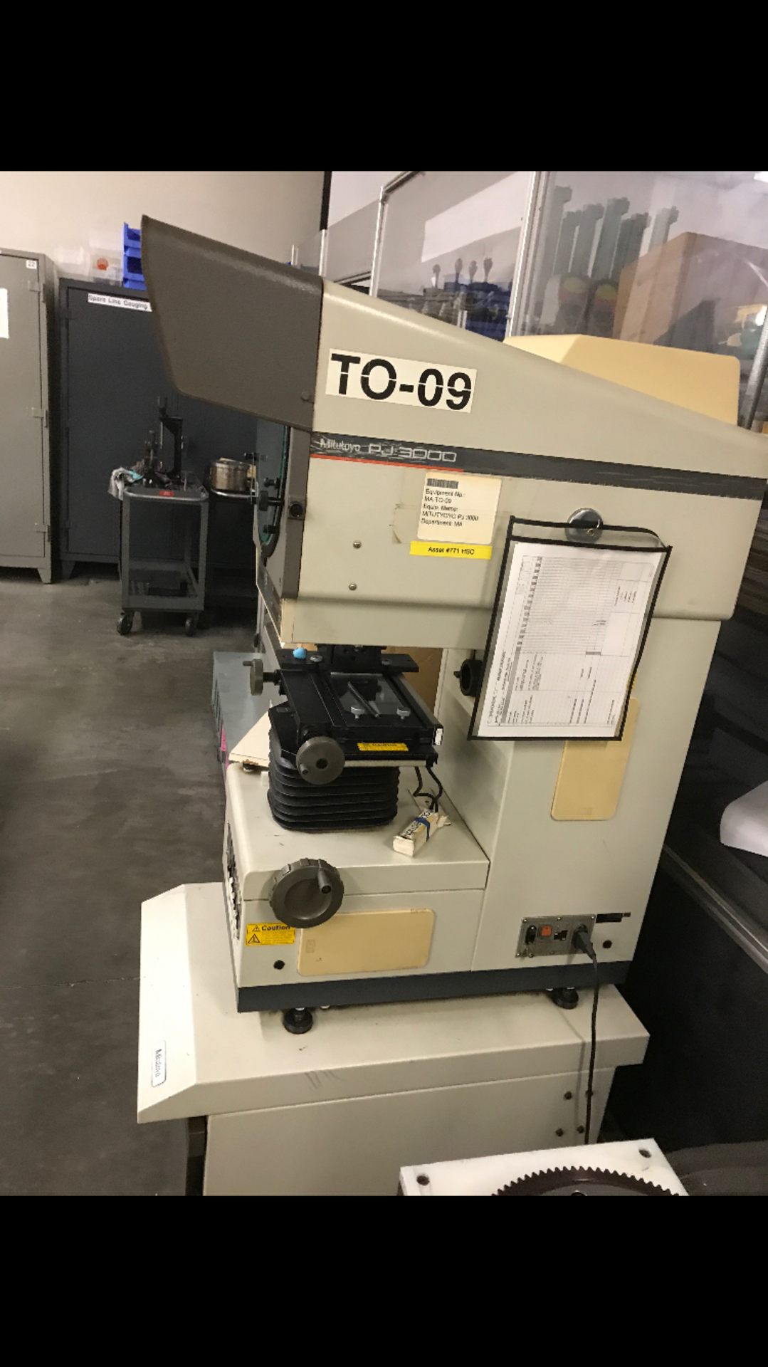 Mitutoyo 12" Optical Comparator PJ-3000 - Image 3 of 3