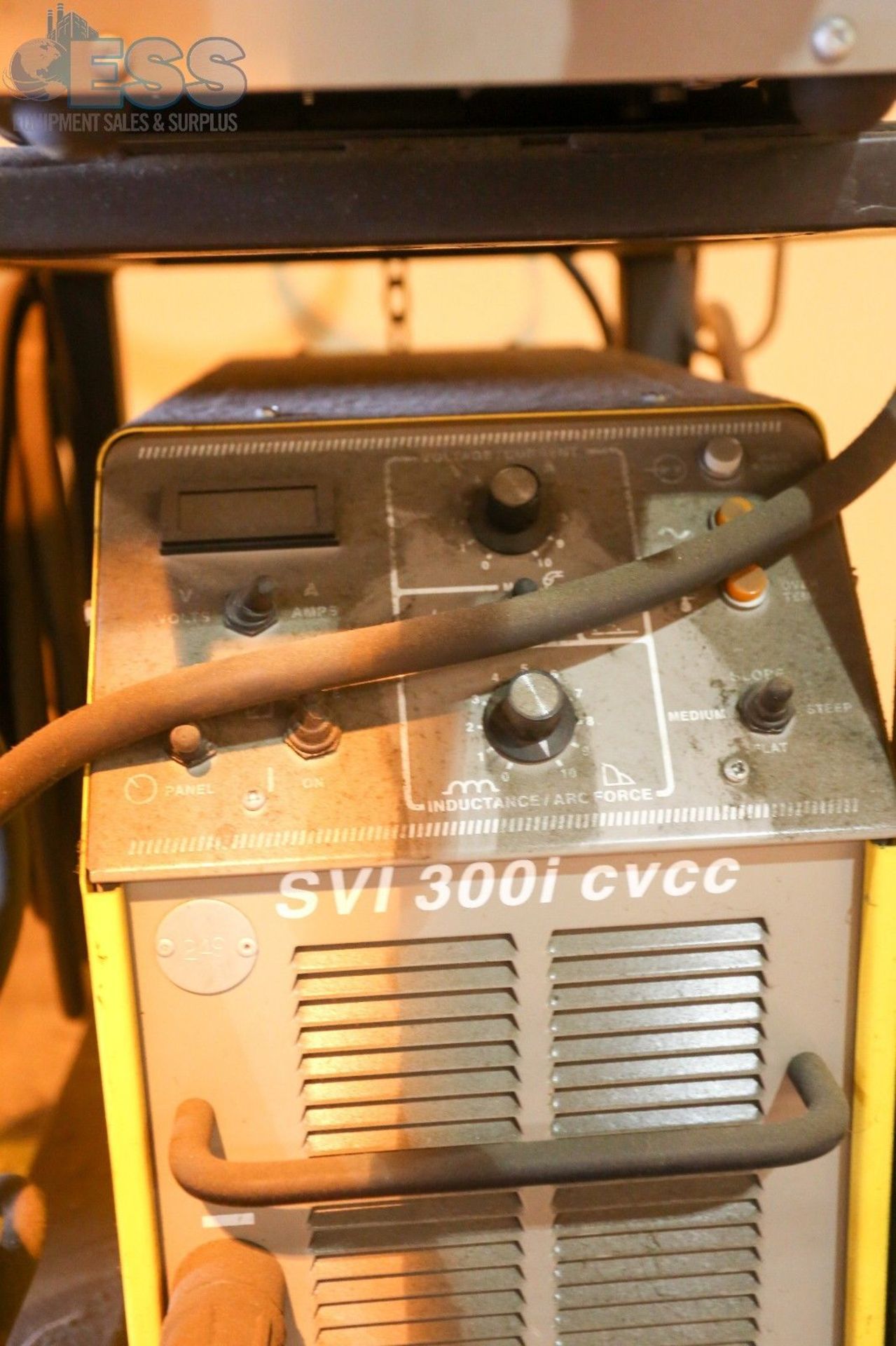 ESAB SVI 300i CVCC Welder w/ Mig 4HD Feeder - Image 3 of 3