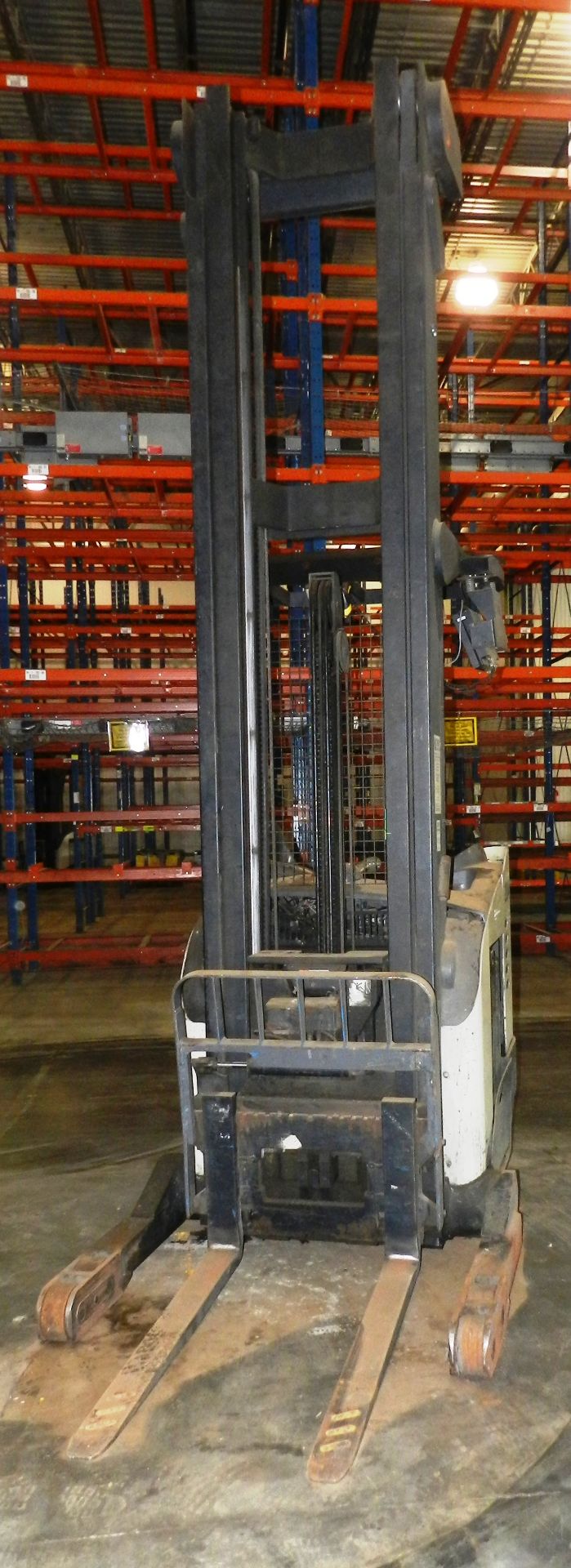 Crown 4,500 lbs Narrow-Aisle Reach Truck RR5220-45 - Image 6 of 6