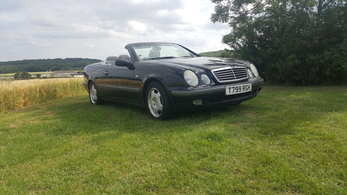 Mercedes CLK320 Convertible 1999 - Image 2 of 9