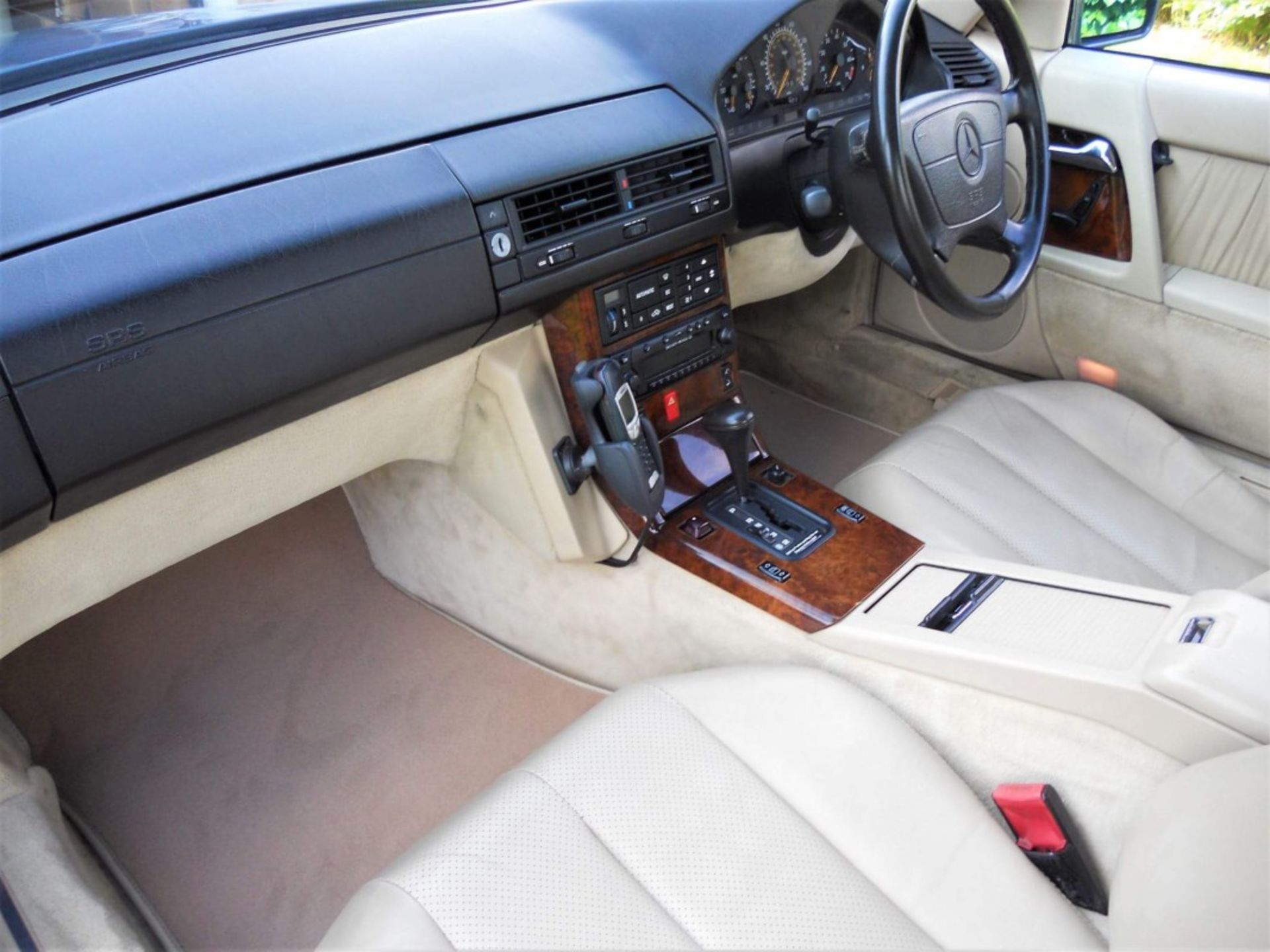 Mercedes 280SL 1994 - Image 2 of 12