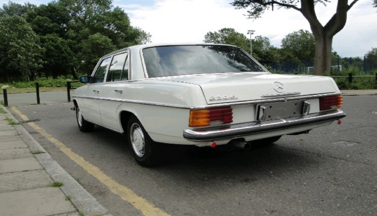 Mercedes 230-6 W114 RHD - Image 3 of 7