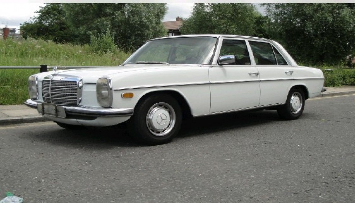 Mercedes 230-6 W114 RHD - Image 2 of 7