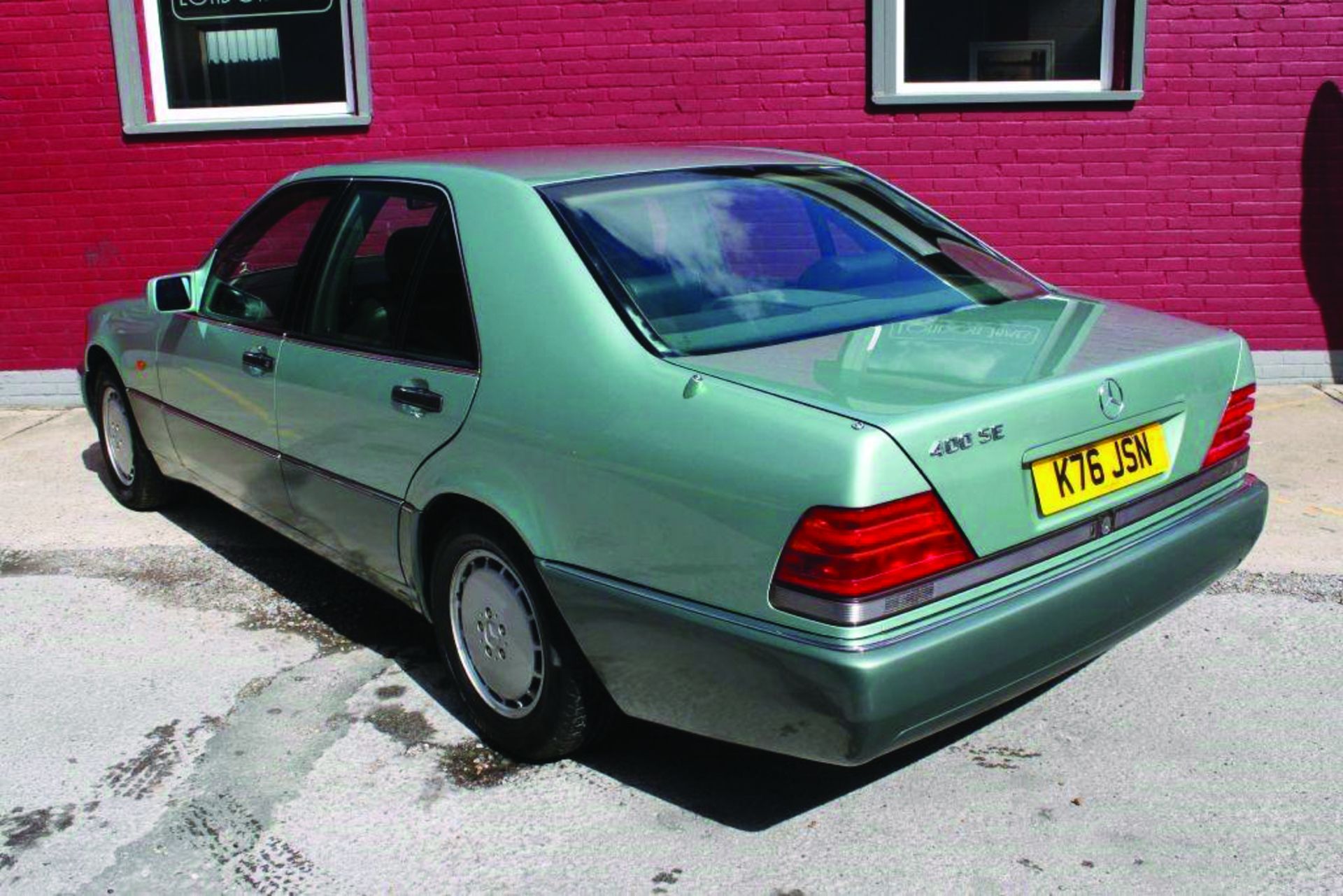 Mercedes 400SE 1992 - Image 2 of 3