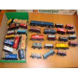 A job lot of unboxed wagons by Hornby, Lima and others as lotted - Good (31)