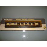 A Wrenn W6012 Golden Arrow Pullman coach named Pegasus - Very Good, Good box