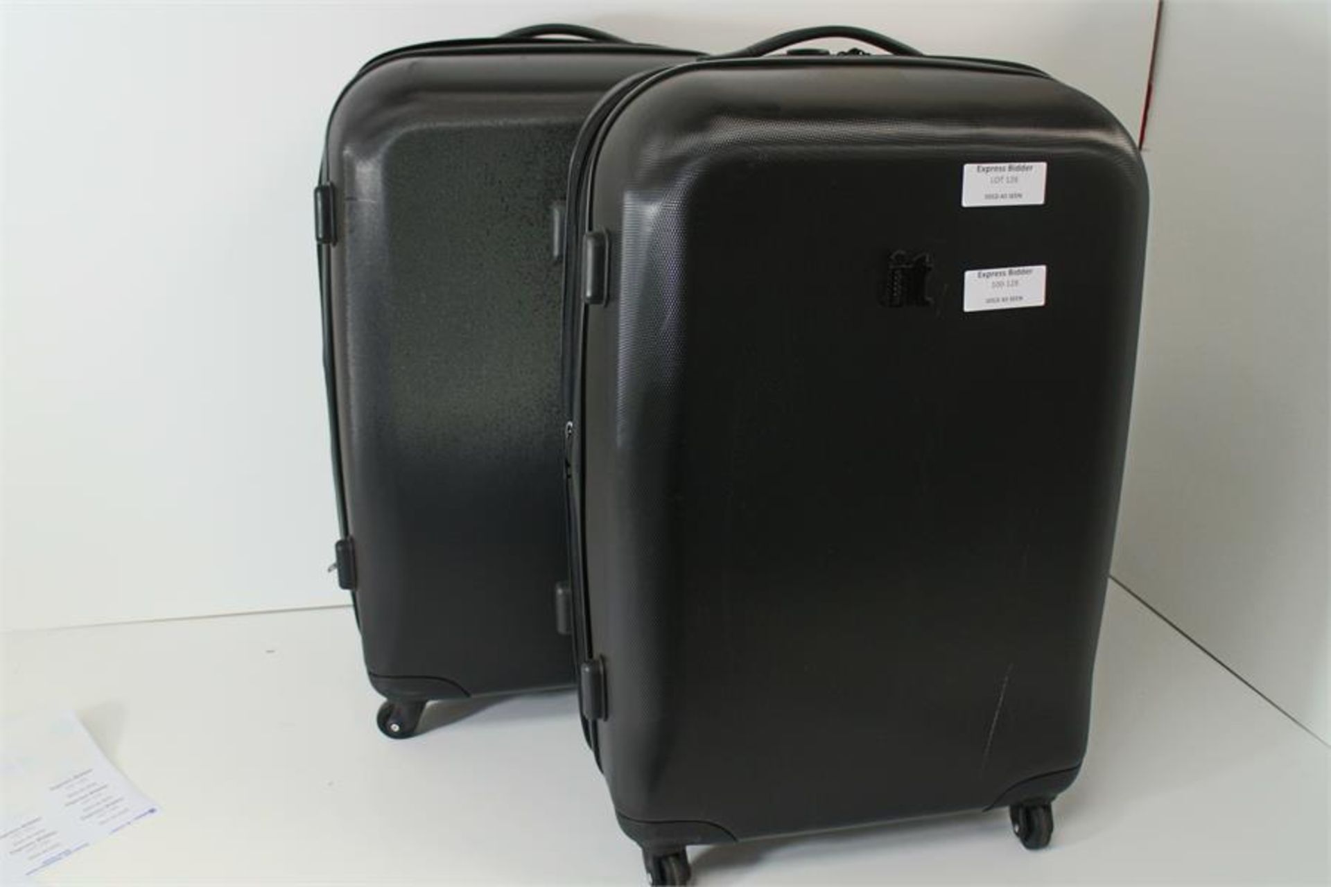 Lot of 2 Items IT Hard 2 Wheel Luggage Medium