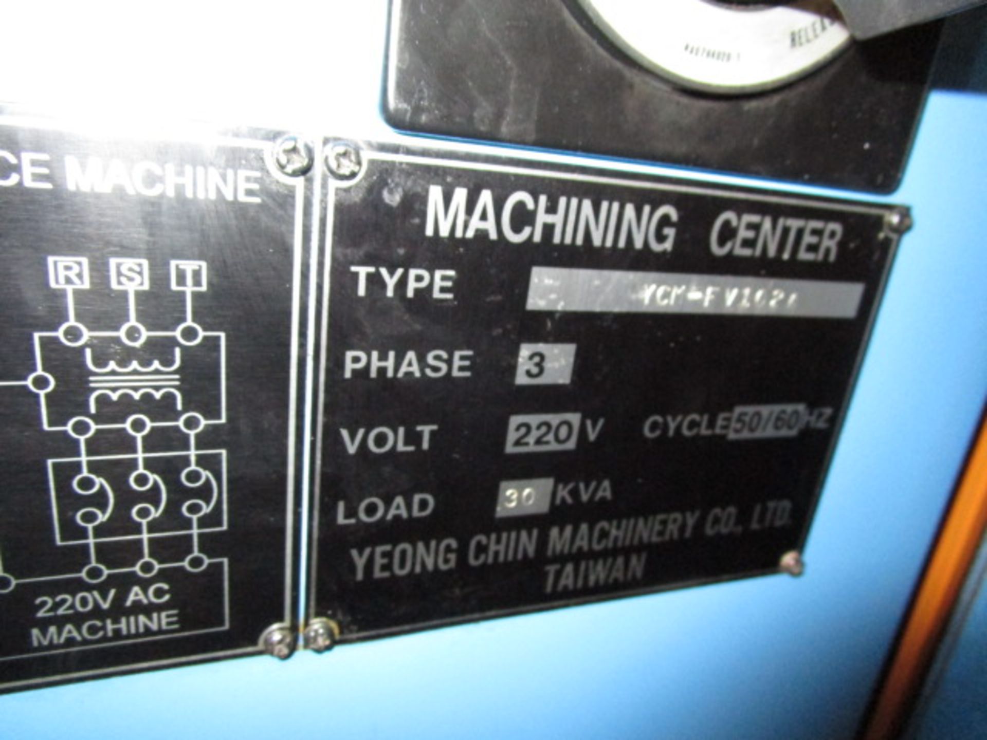 SuperMax FV102A CNC Vertical Machining, Type YCM - FV102A - Image 7 of 12