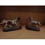 2 Leonardo collection horse figurines
