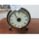 Small mantle clock
