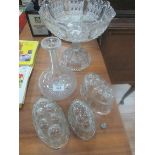 Glass dish / 3 glass jelly moulds + vase