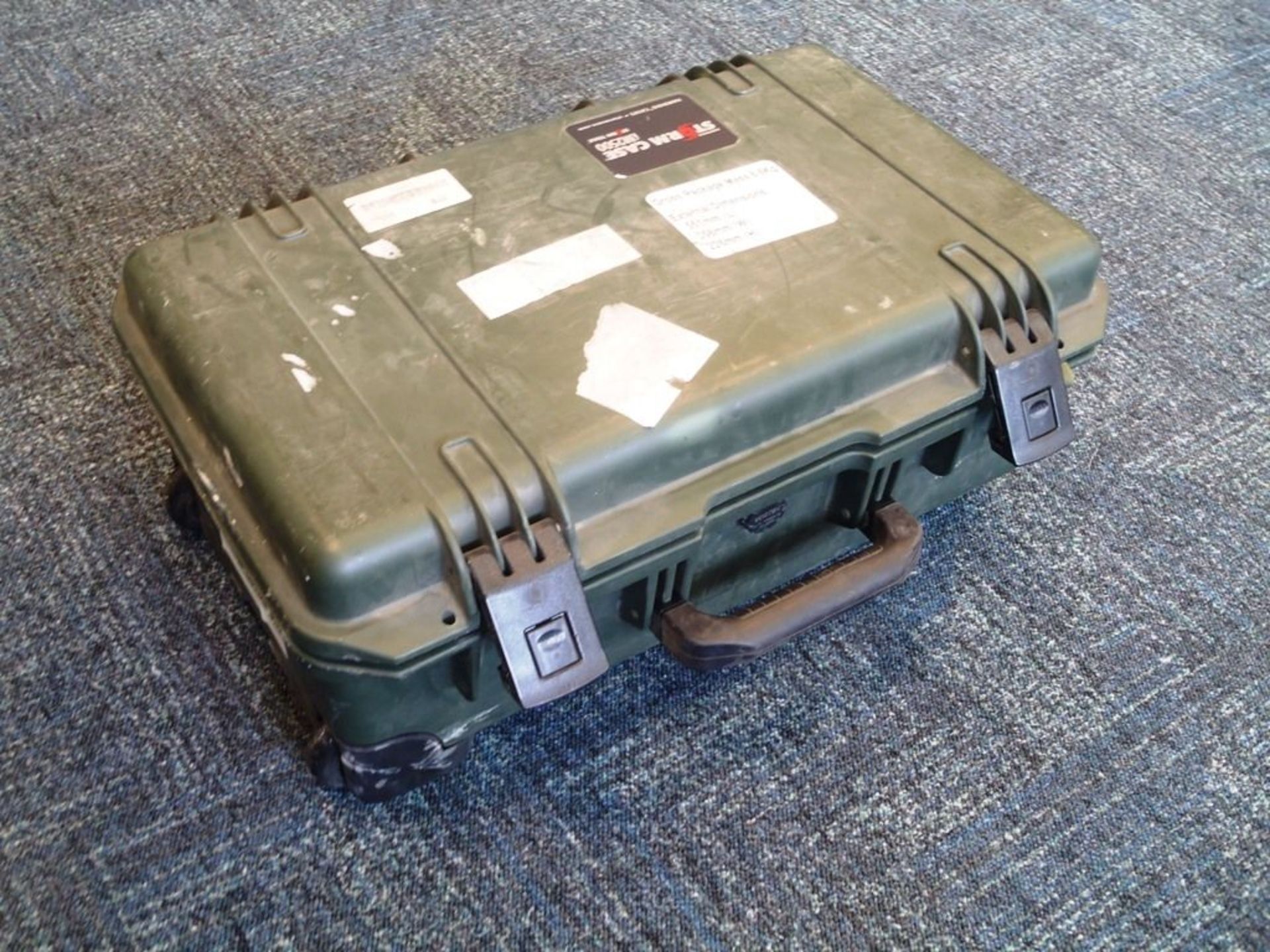 1 x Green Peli Case - Used - Image 2 of 2