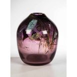Vase Nicolas Morin, 1983 Farbloses Glas mit violettem Unterfang. Zwischen den Schichten