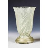 Vase Legras & Cie., Verreries de Saint-Denis (zugeschr.), um 1910 Farbloses Glas, mit grauweißem