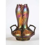 Vase mit Zinnmontierung Wilhelm Kralik Sohn, Eleonorenhain, um 1900 Farbloses Glas mit