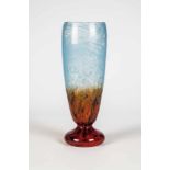 Vase "Jades" Verreries Schneider, Epinay-sur-Seine, 1922 - 1924 Farbloses Glas mit flockiger,