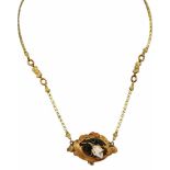 Goldcollier mit Email Biedermeier um 1830 14 Kt- Gelbgold, ca. 9,9 g. Querovaler Mittelteil aus