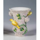 Schneeballblütenvase Meissen, um 1850 - nach einem Modell von J.J. Kaendler Balustervase, nach