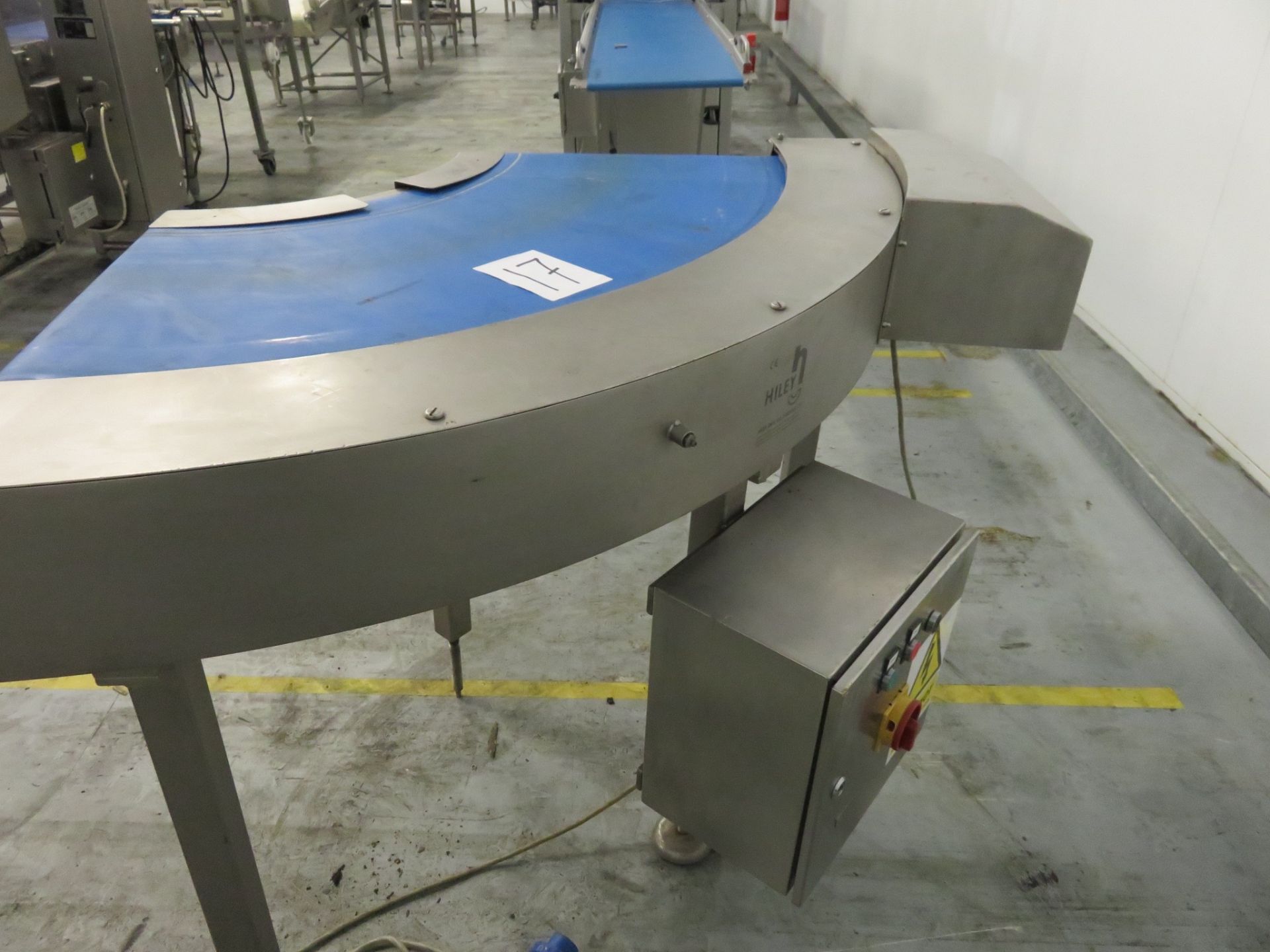 45 degree bend Conveyor. Variable speed. 500 mm wide blue belt. Approx. 1300mmLIFT OUT CHARGE £20 - Image 2 of 3