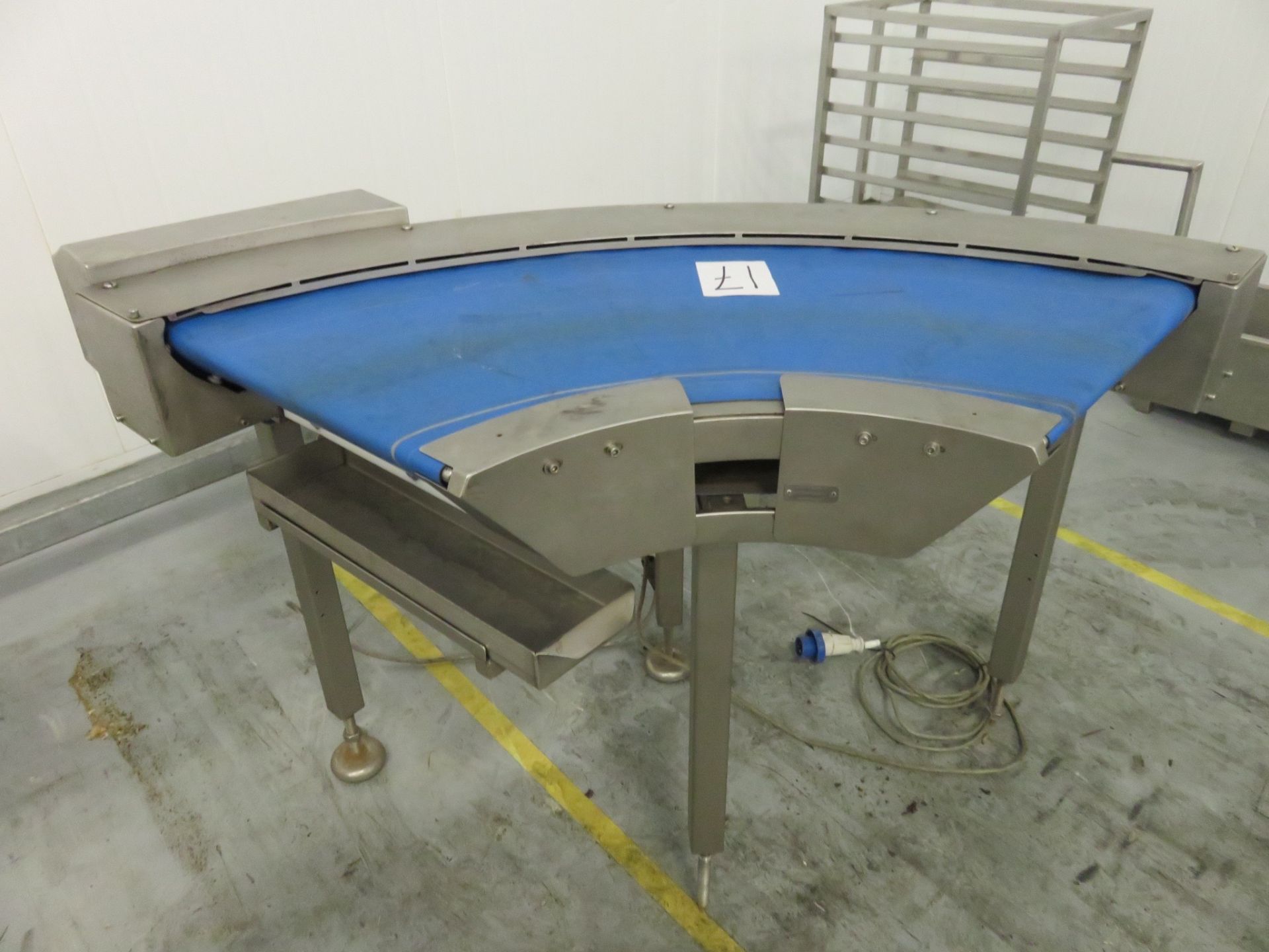 45 degree bend Conveyor. Variable speed. 500 mm wide blue belt. Approx. 1300mmLIFT OUT CHARGE £20 - Image 3 of 3