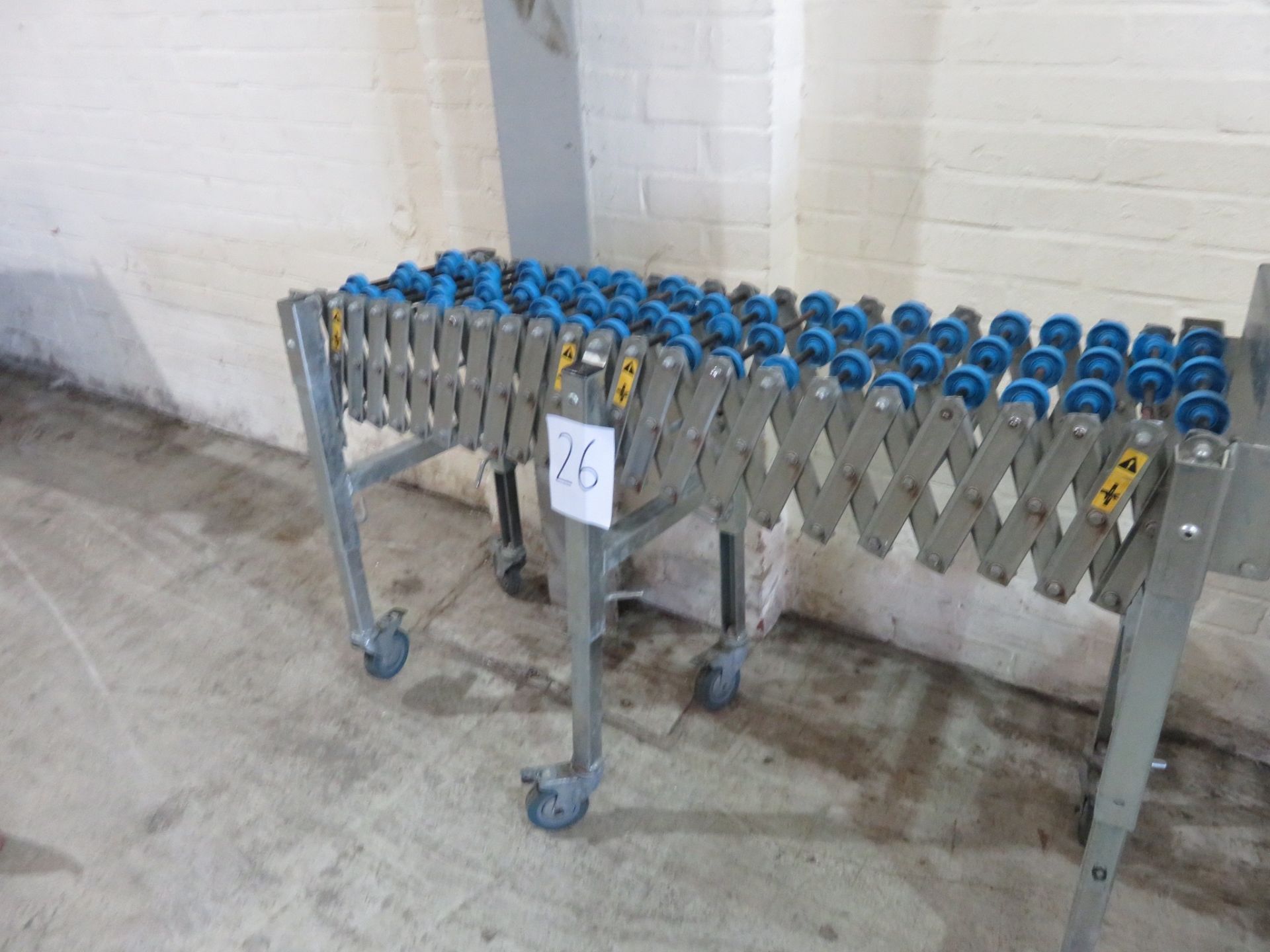 Expandable roller Conveyor 1300mm - 3400mm long x 300mm wide LIFT OUT £5 - Image 2 of 2