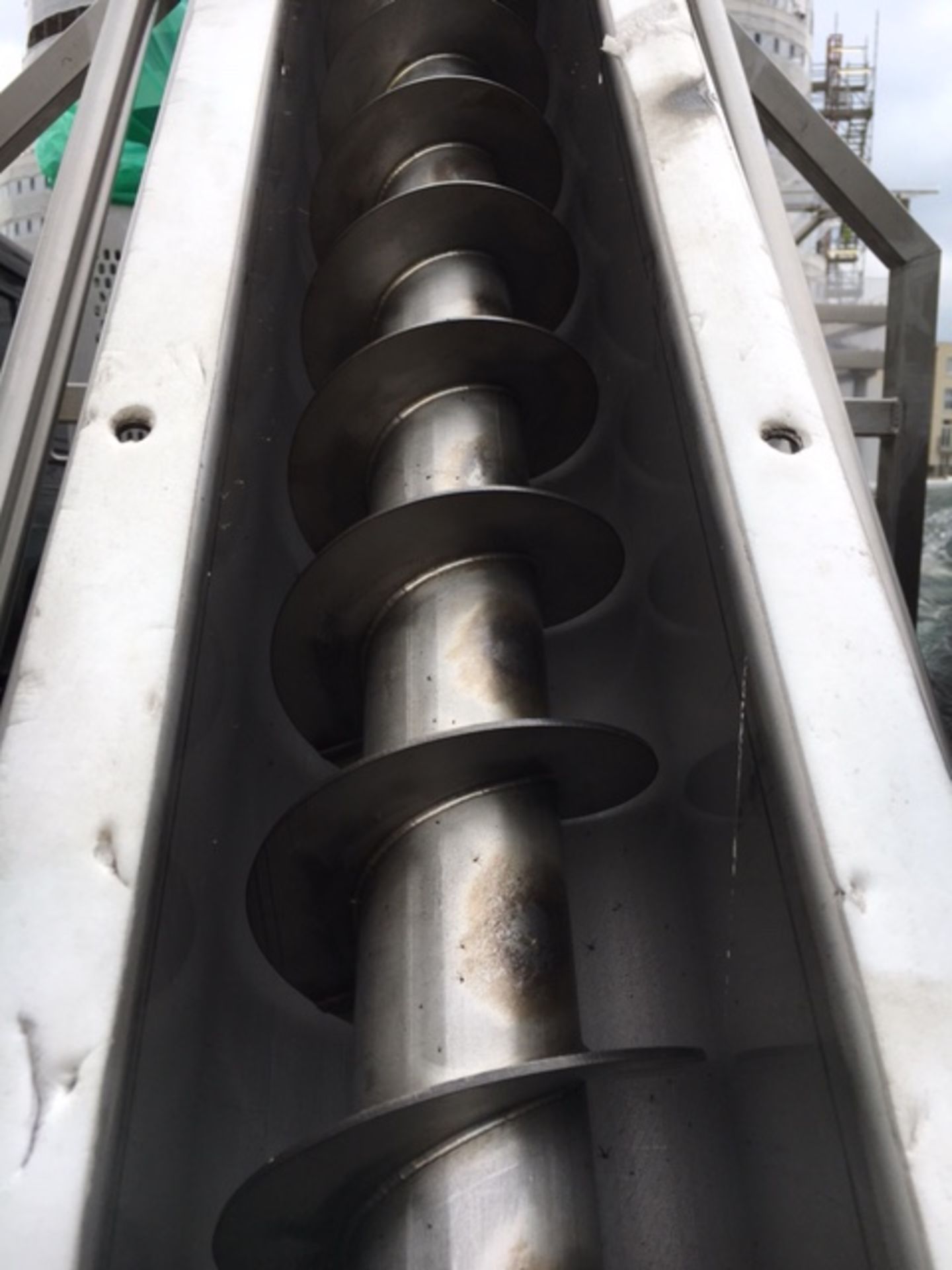 Screw Auger on an incline conveyor feeding Lot 39 LIFT OUT £25 - Image 3 of 3