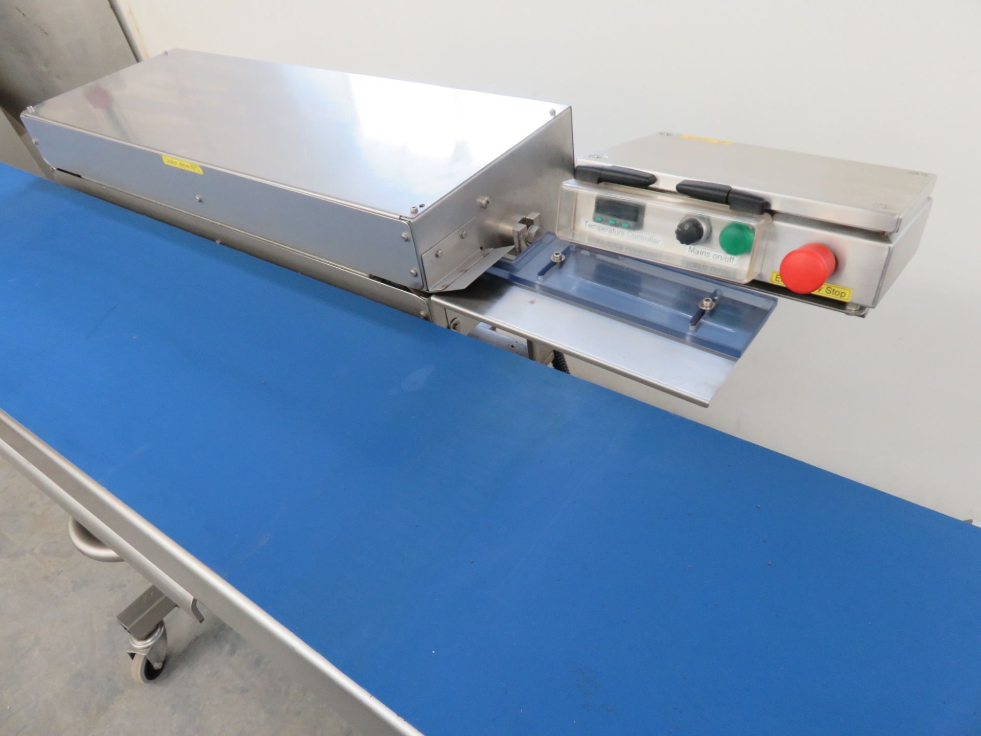 Continuous Bag Sealer by Astrapac. Totally S/s lift out £10 - Image 2 of 3