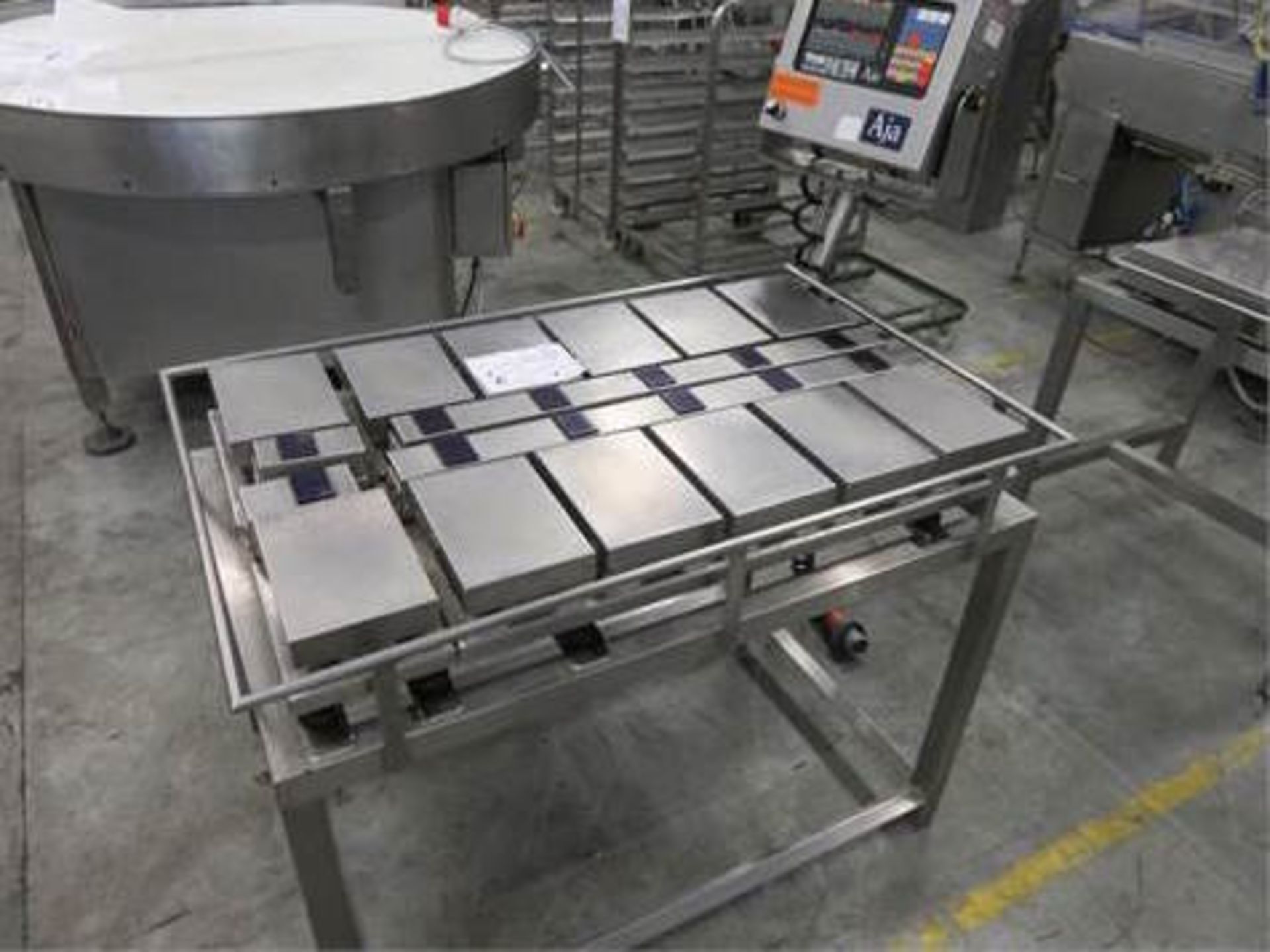 AJA 12 pan scale MODEL TDW204S each pan 140 x200mm Min weight 0.02kg / Max 3kg per pan. Totally S/s. - Image 4 of 4