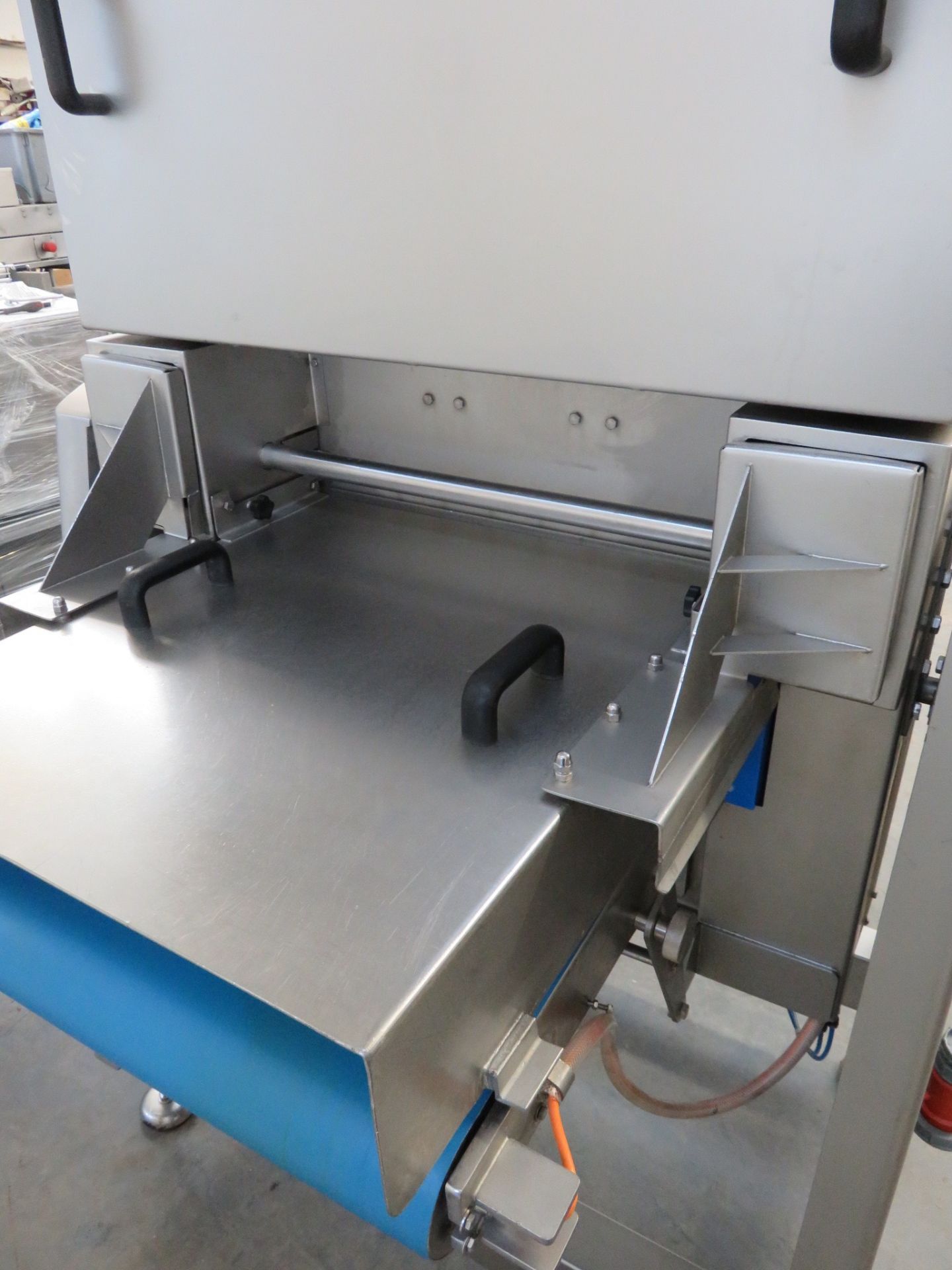 Graselli SL600 fully automatic Slicer COMPLETE WITH BRAND SET OF BLADES,Totally S/s FULLY WORKING - Image 6 of 6