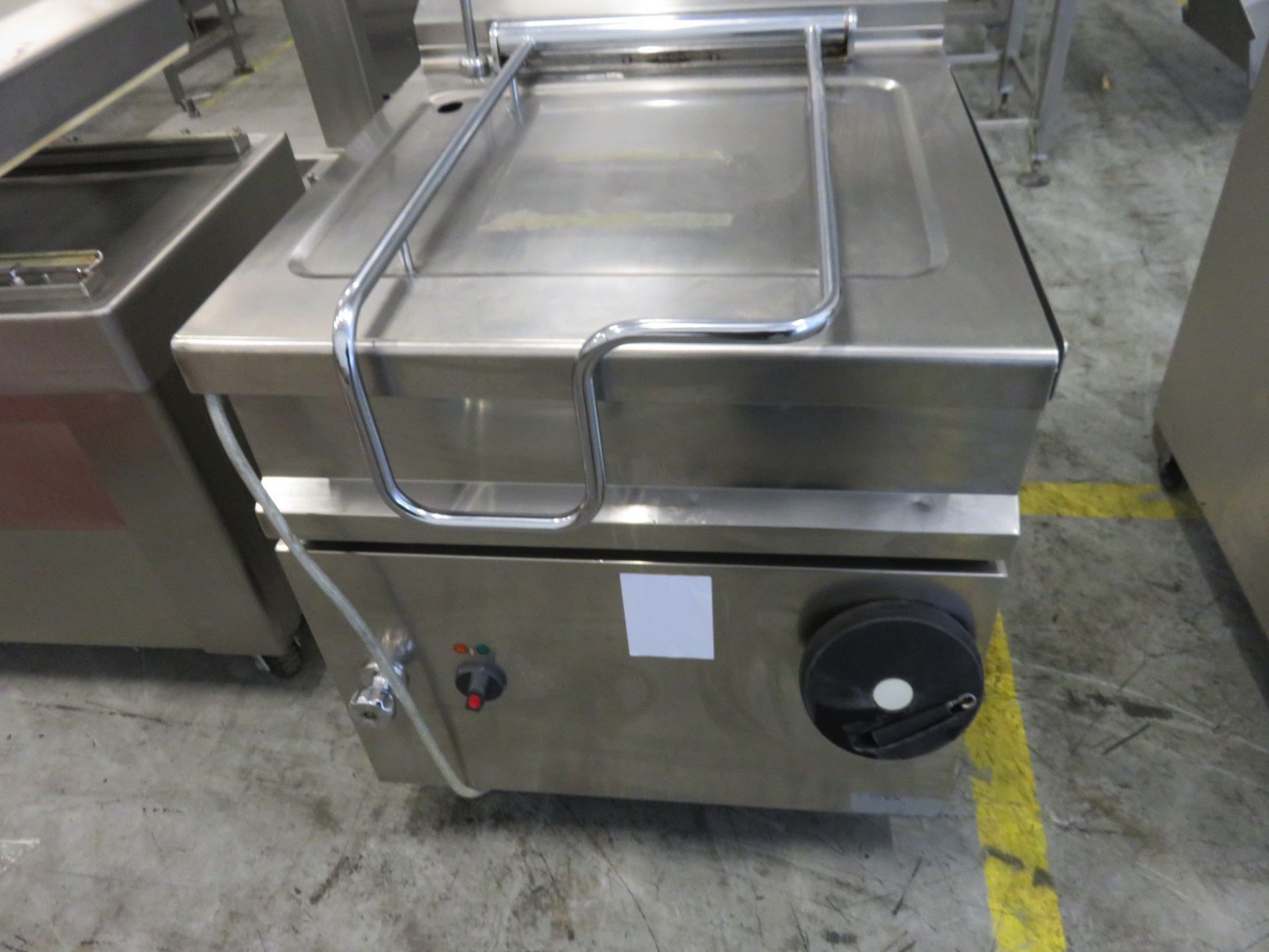 Brat Pan Totally S/s. Approx. 700mm x 600mm x 200mm deep. lift out £5